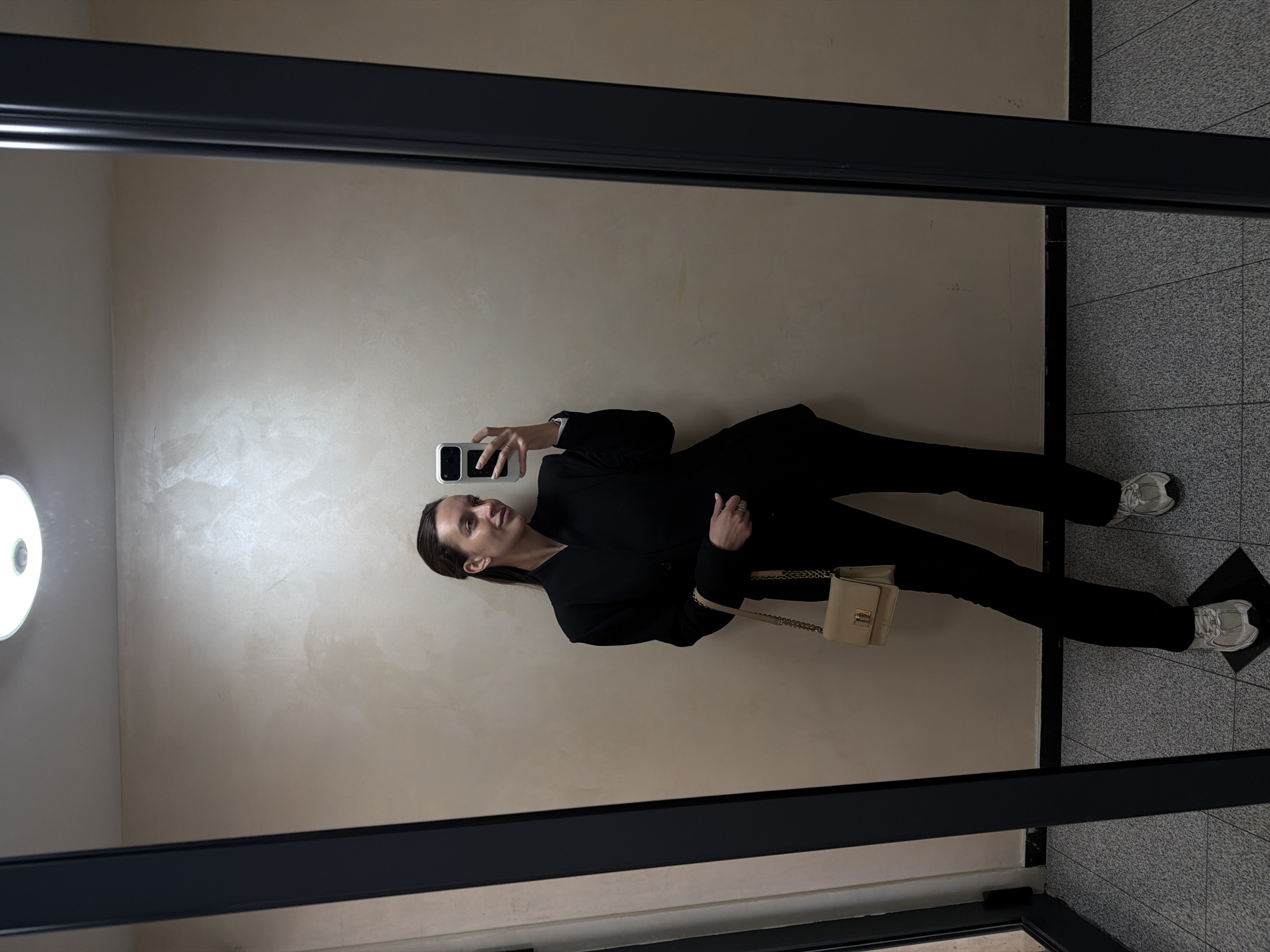 Woman documents skincare routine with selfies in Belgrade suburb