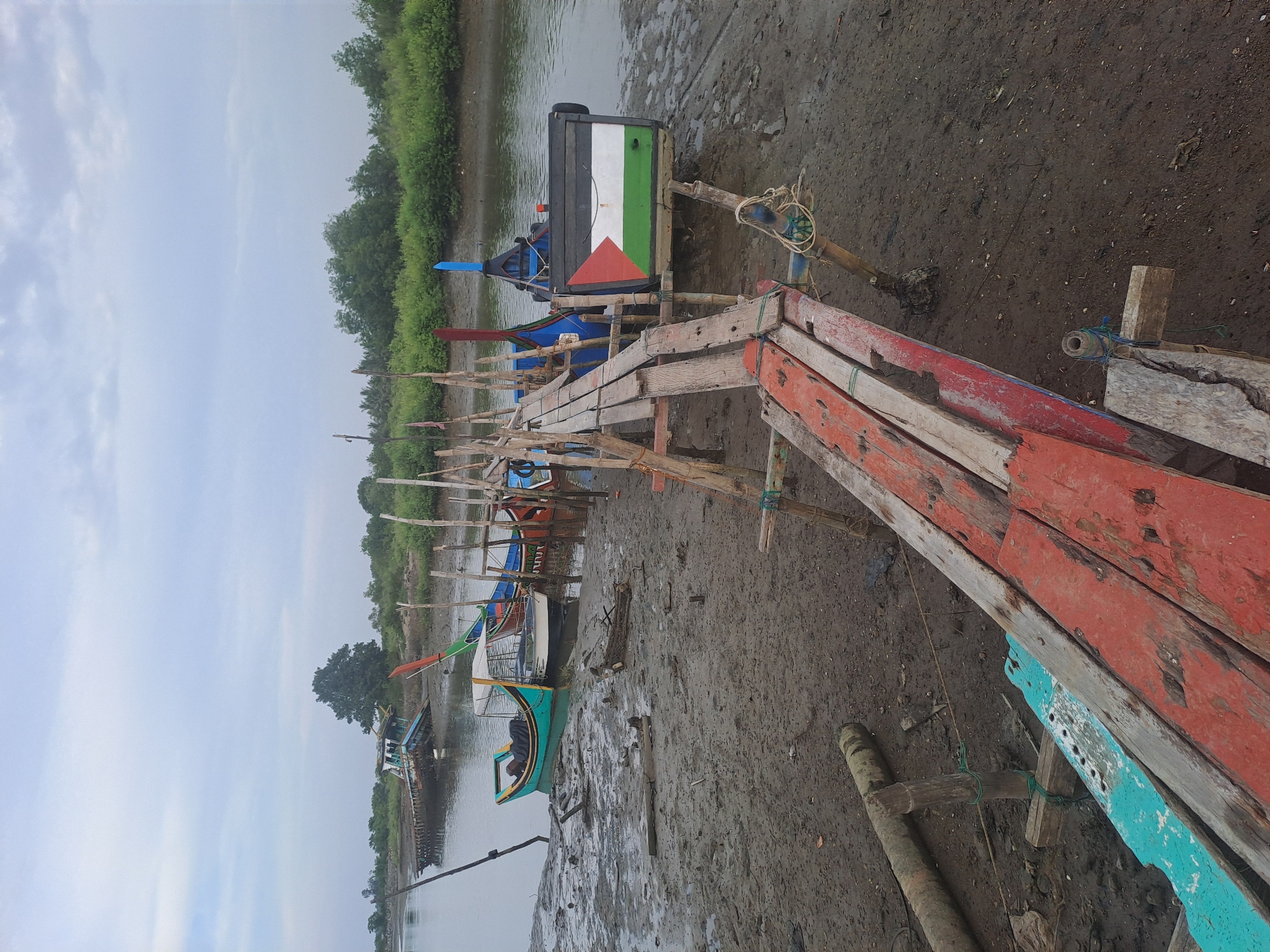 Coastal life documented in Kualaraja fishing community