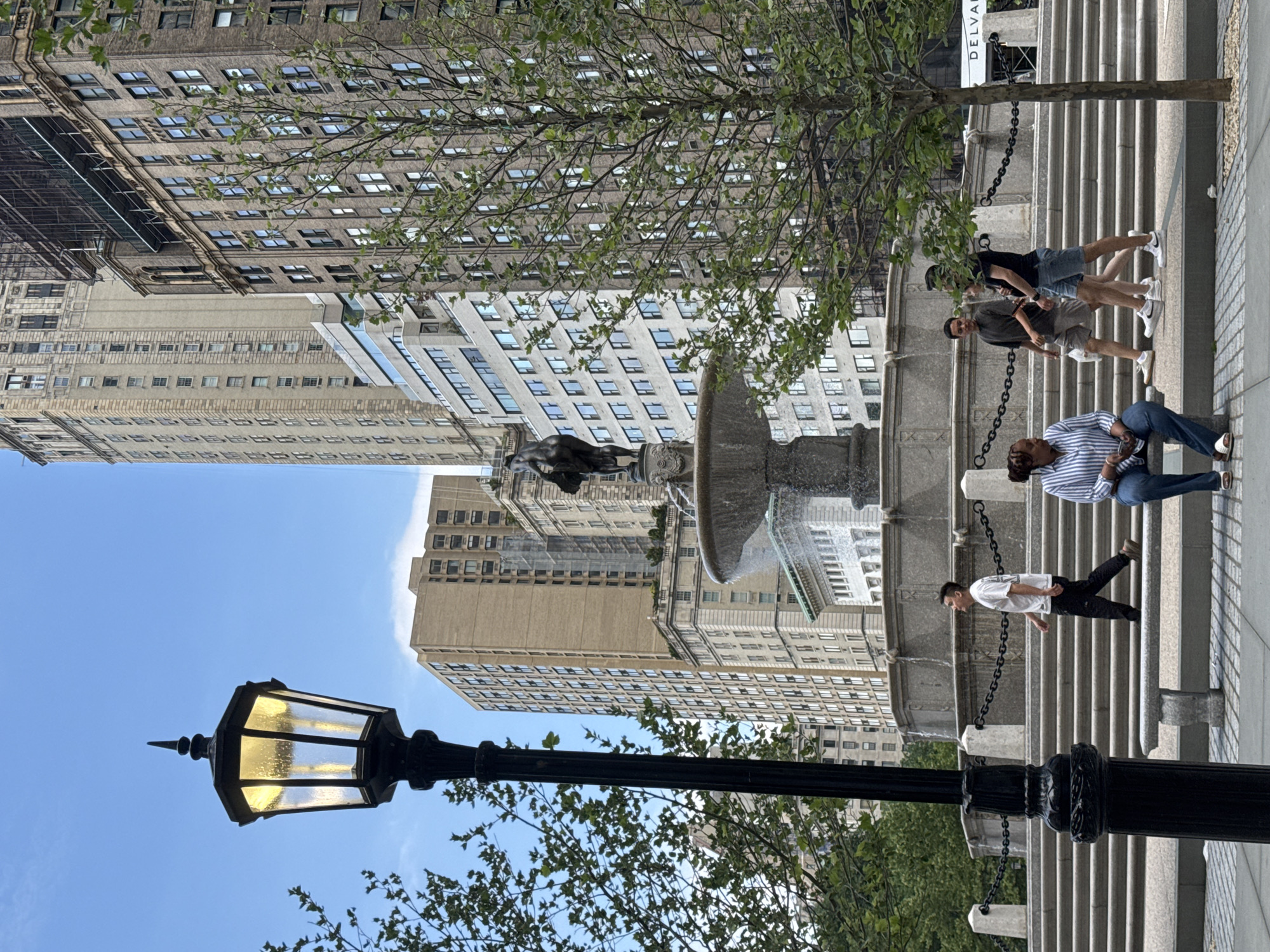 Central Park afternoon: carriages, food stalls, and live music