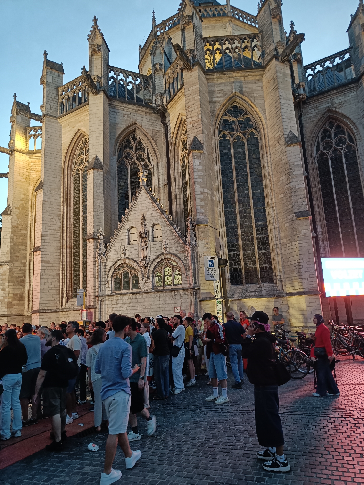 Leuven's main square hosts a big public evening event