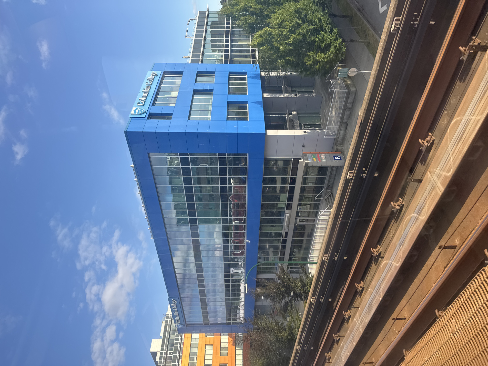 Evening tour through Vancouver's urban core and landmark venues