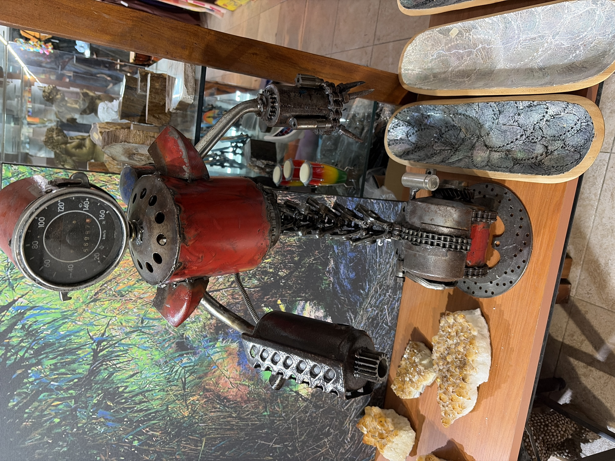 Metal art displays documented in Spanish coastal town