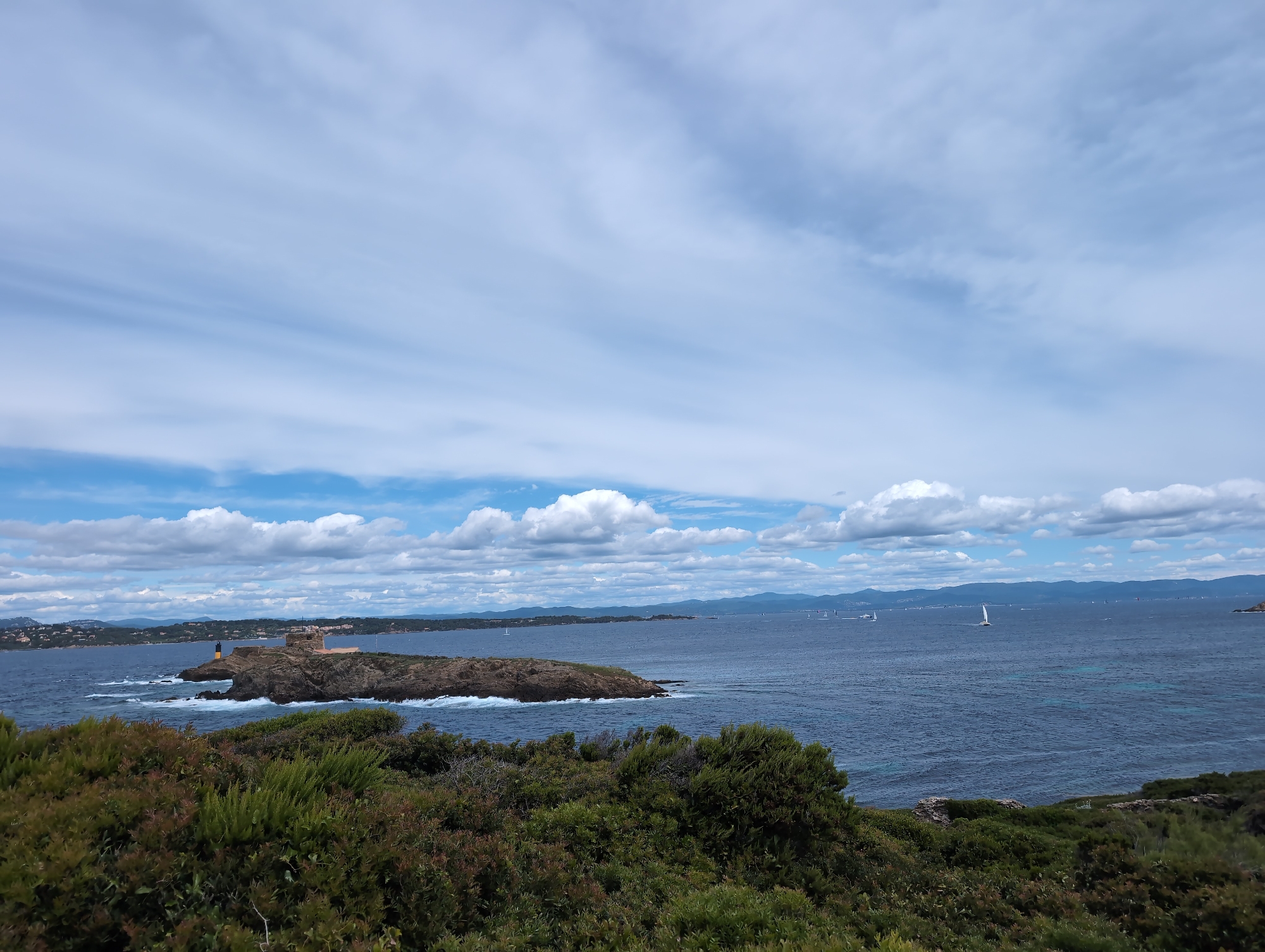 Photographer captures coastal scenes around Hyères, France in six minutes