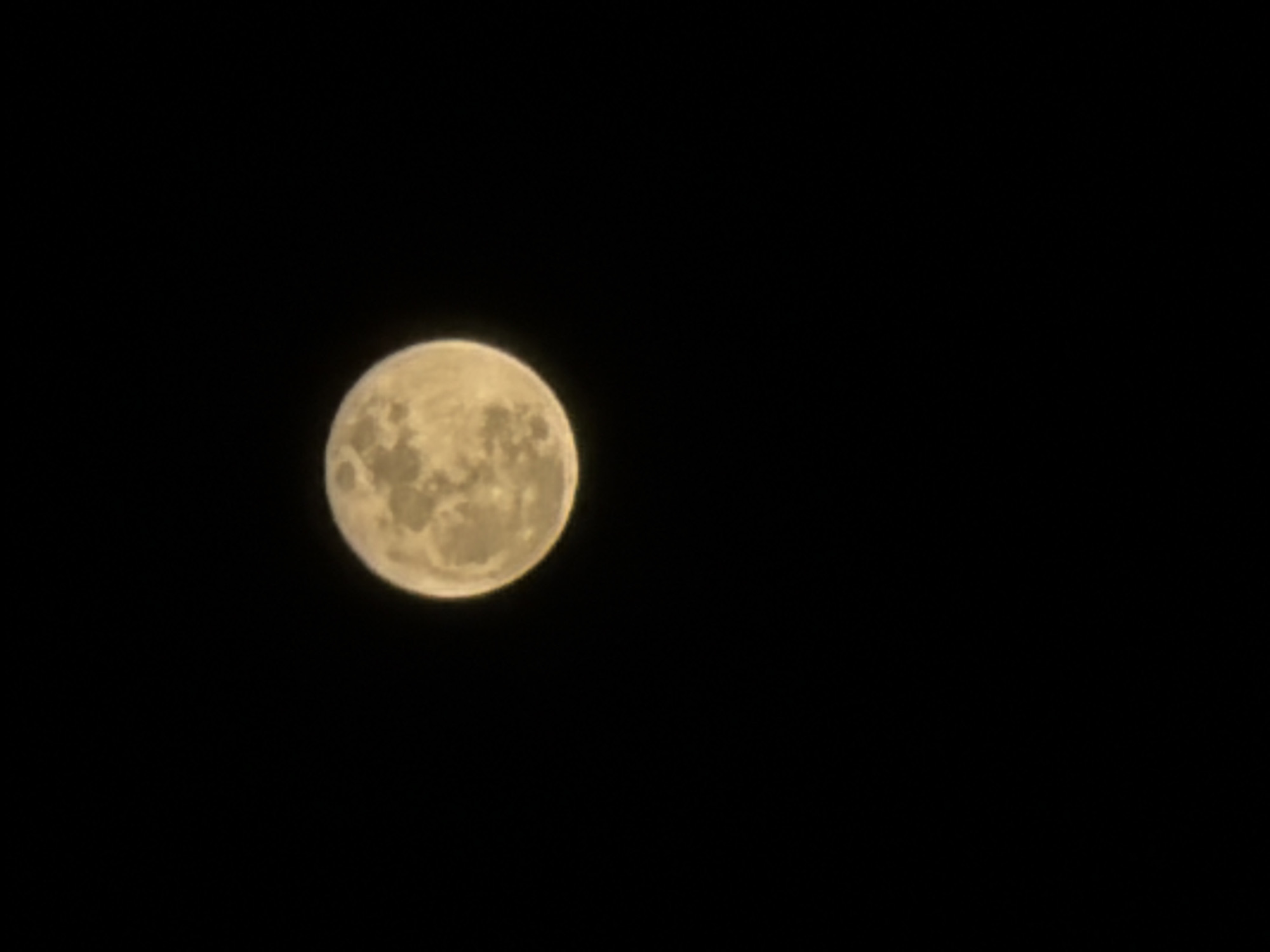 Full moon observed in early morning sky over Cuautla