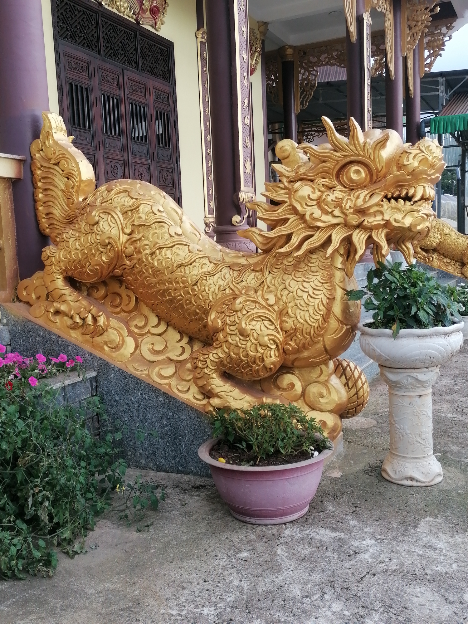 Temple complex and hilltop overlook in Xuân Thành, Vietnam