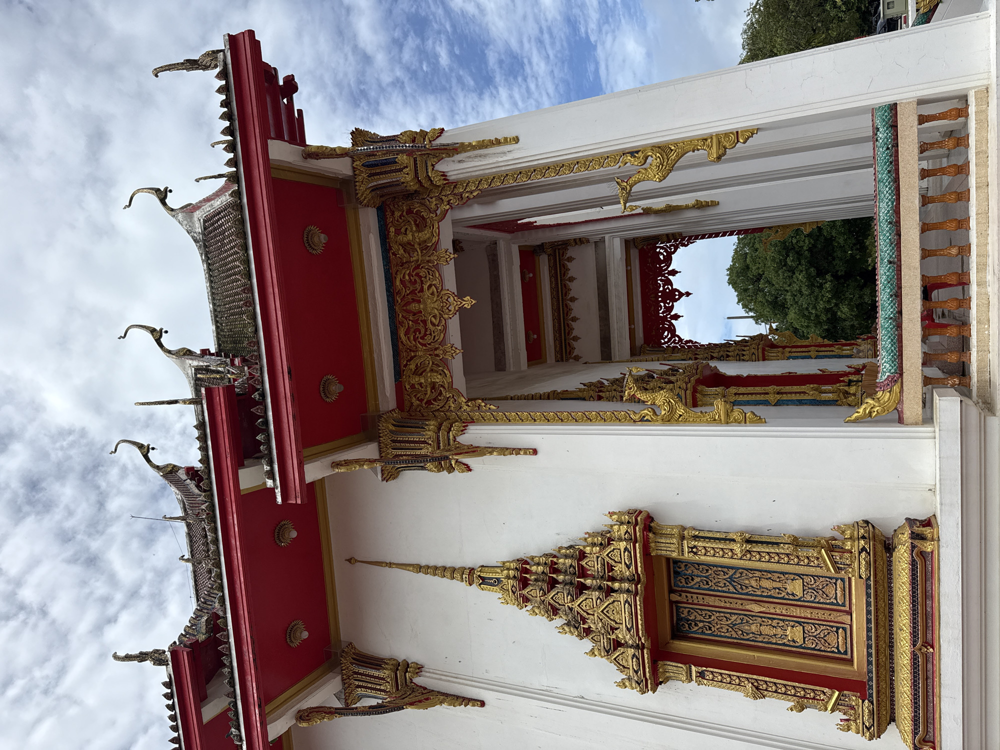 Morning walkthrough of Wat Chalong temple complex, Phuket