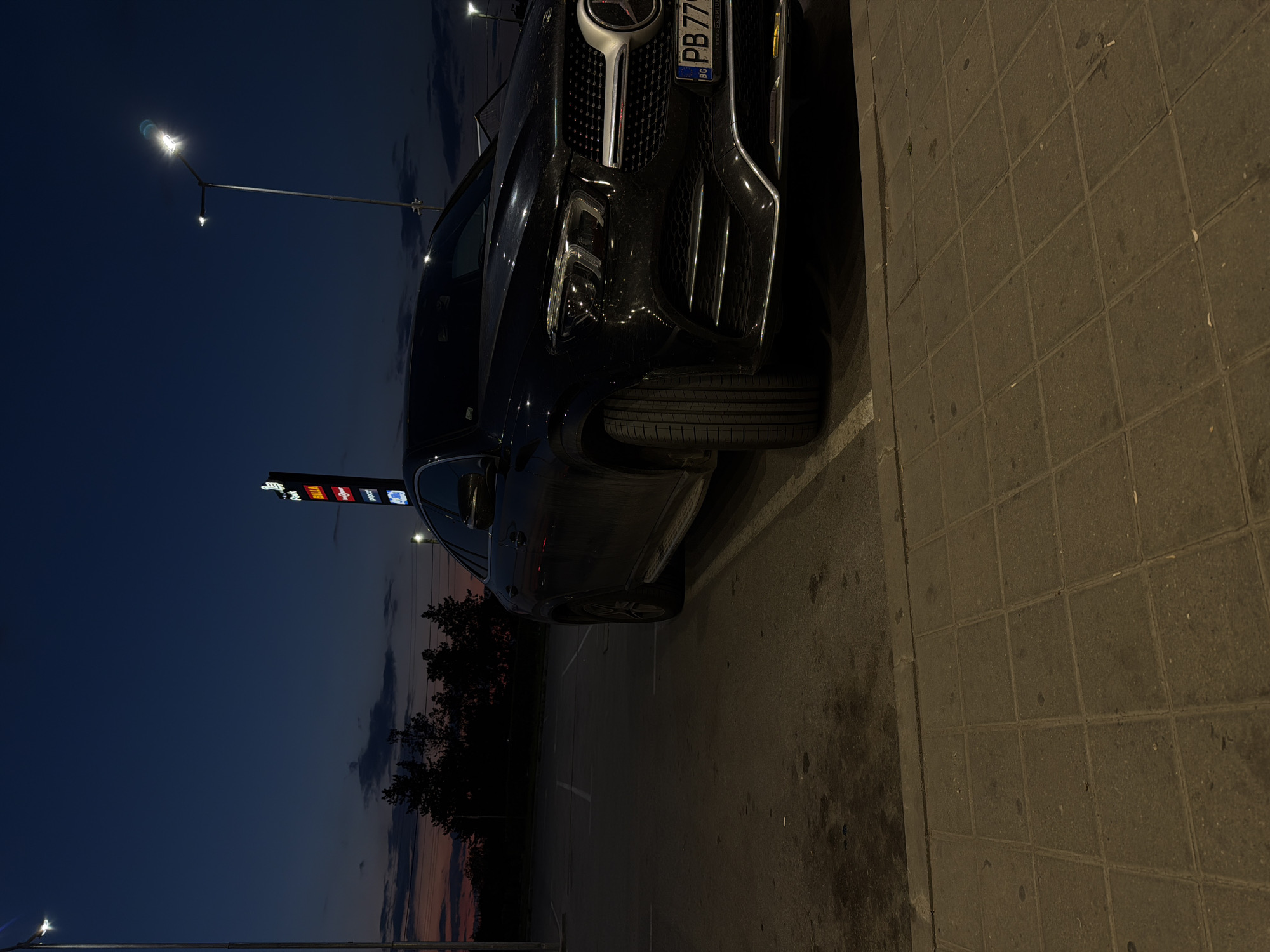 Woman observed in Parvomay parking lot at twilight
