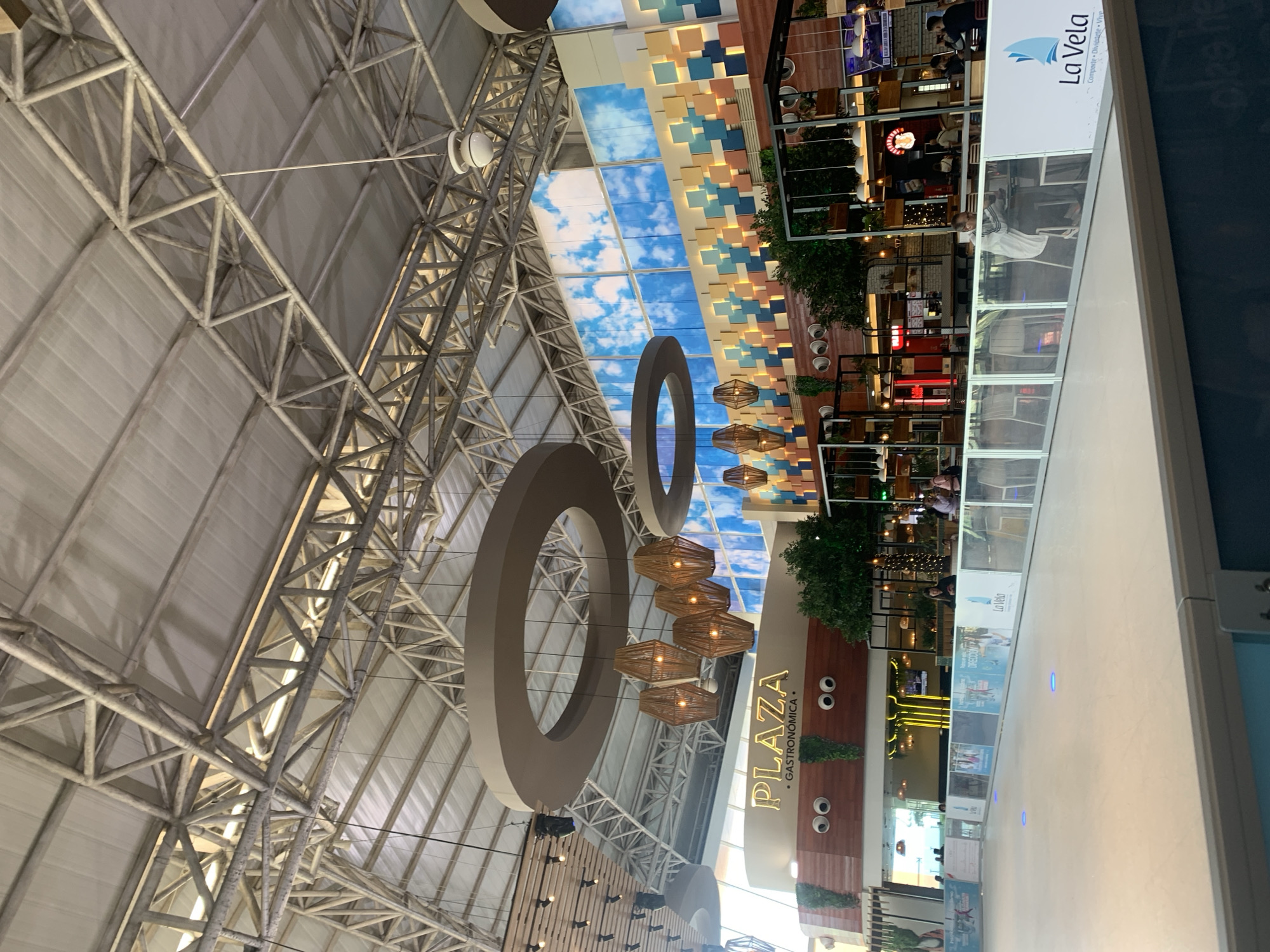Evening documentation of Sambil Margarita Mall and Porlamar streets