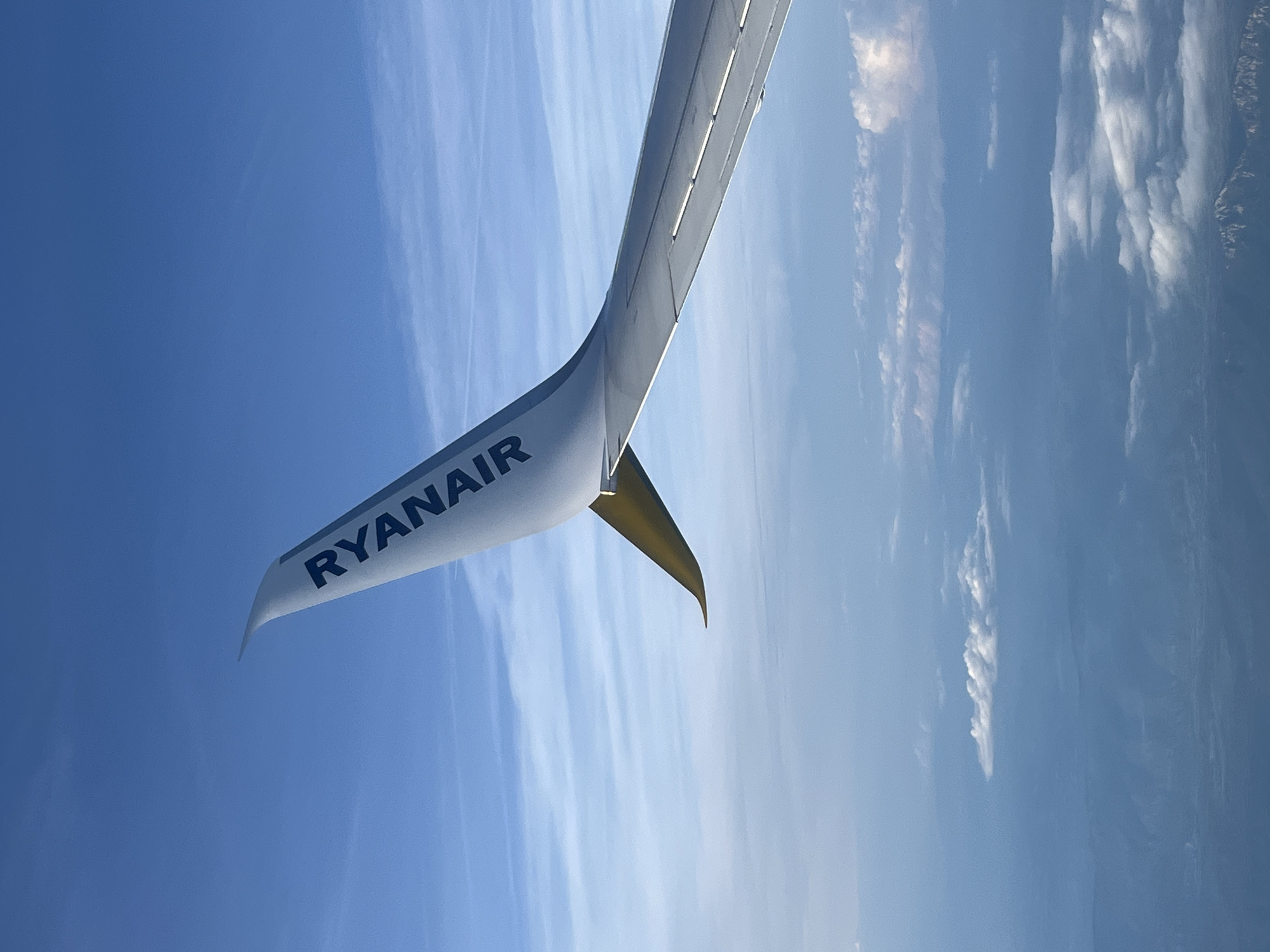 Passenger documents Ryanair flight approach to Sofia through window