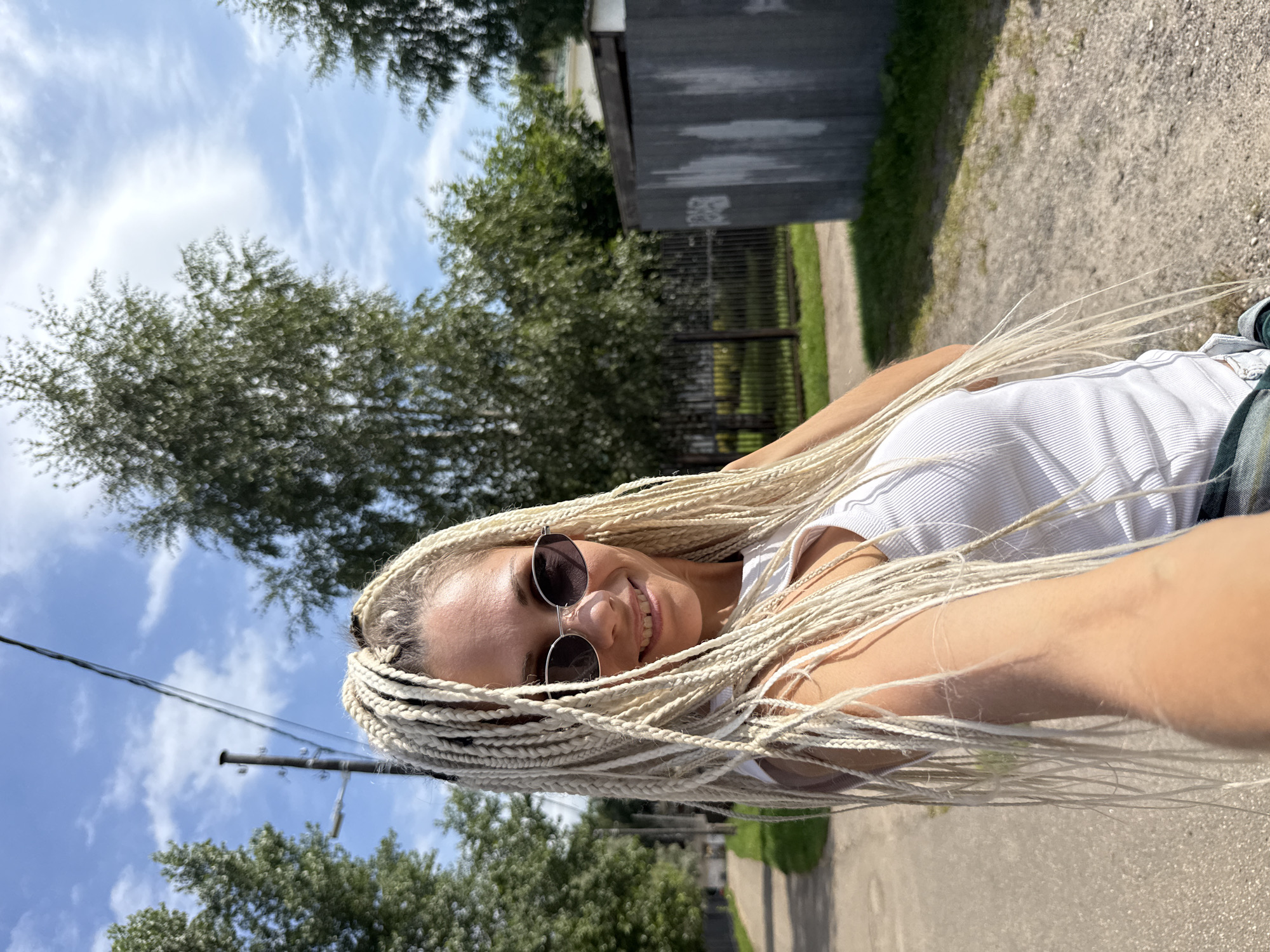Morning selfie tour through Rusanovo's streets and rail stops