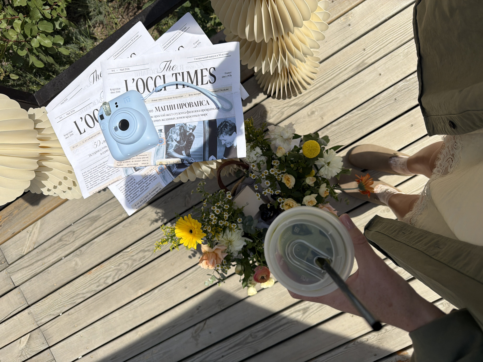 Still-life arrangement with newspapers, camera spotted in Orto Say