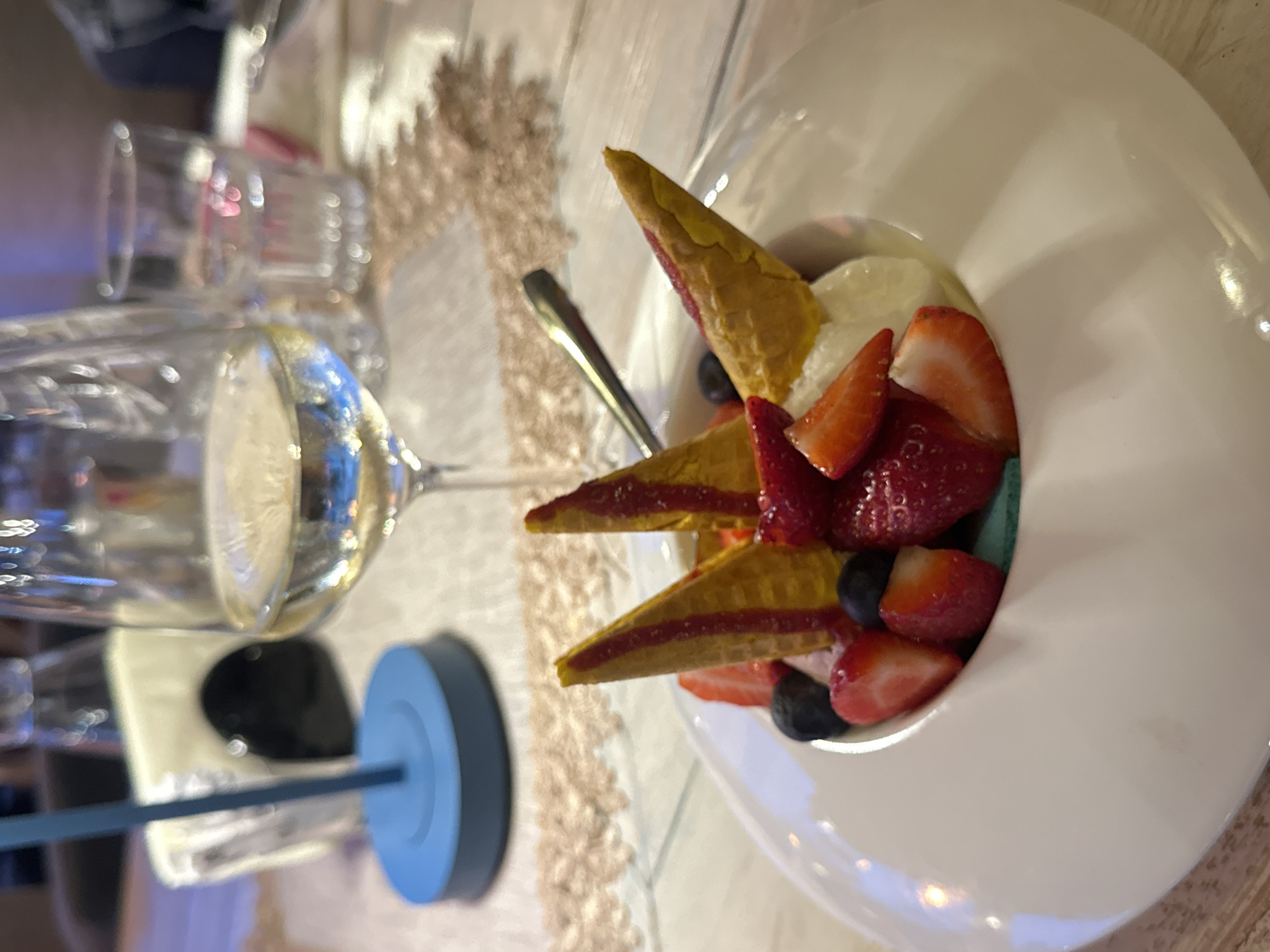 Afternoon dining captured at Veliko Tarnovo restaurant