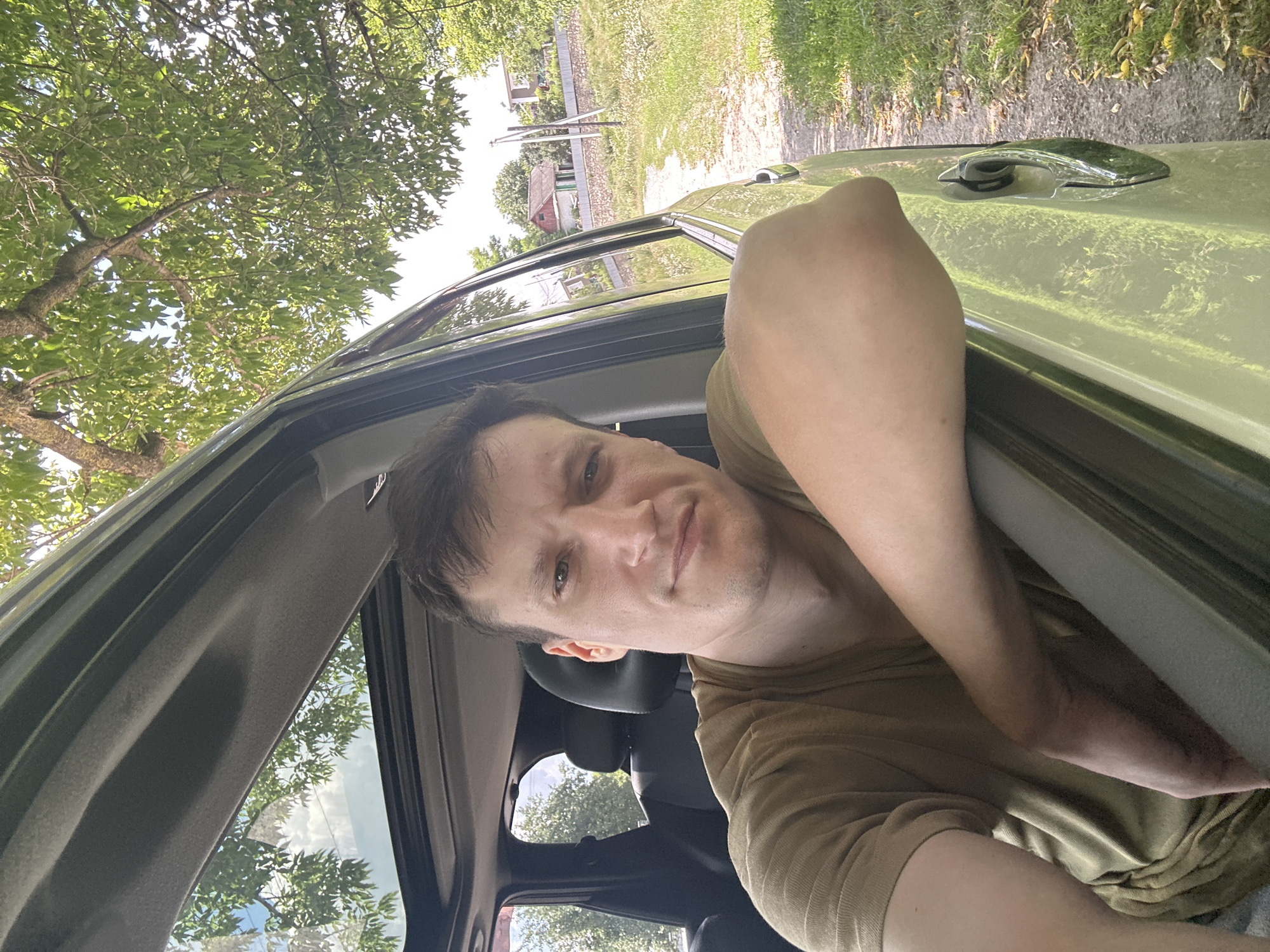 Casual in-car moments on a summer morning in Makiv
