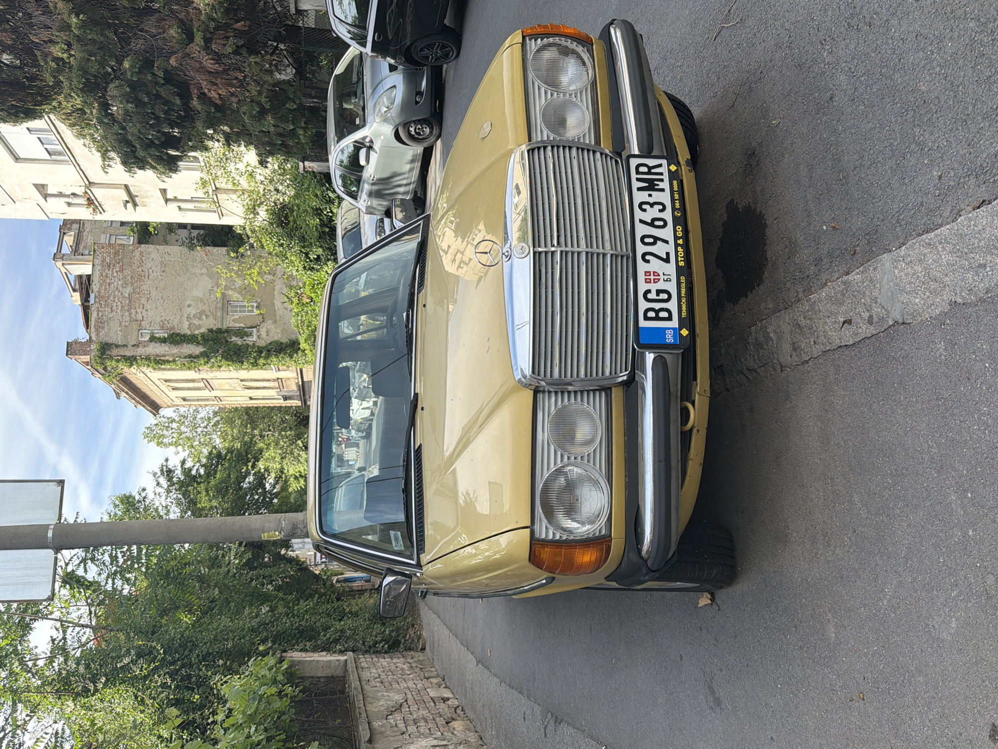 Witness documents Belgrade street scenes and vintage Mercedes