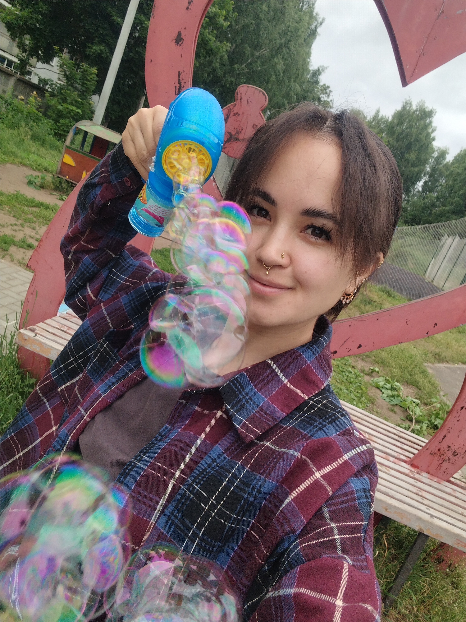 Morning recreational activities documented in Noviy, Russia park area