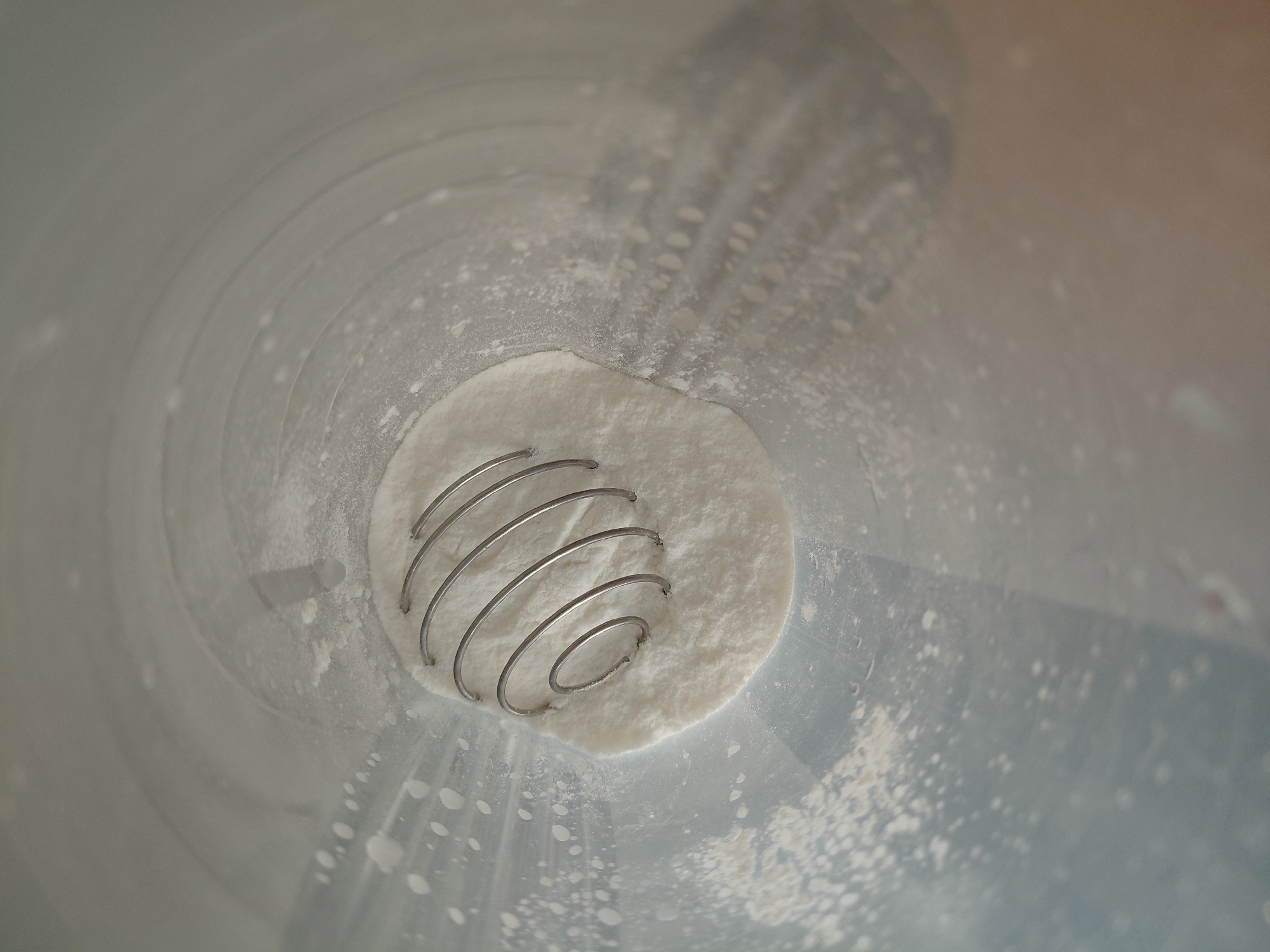 White powder observed in container in Nadym, Russia