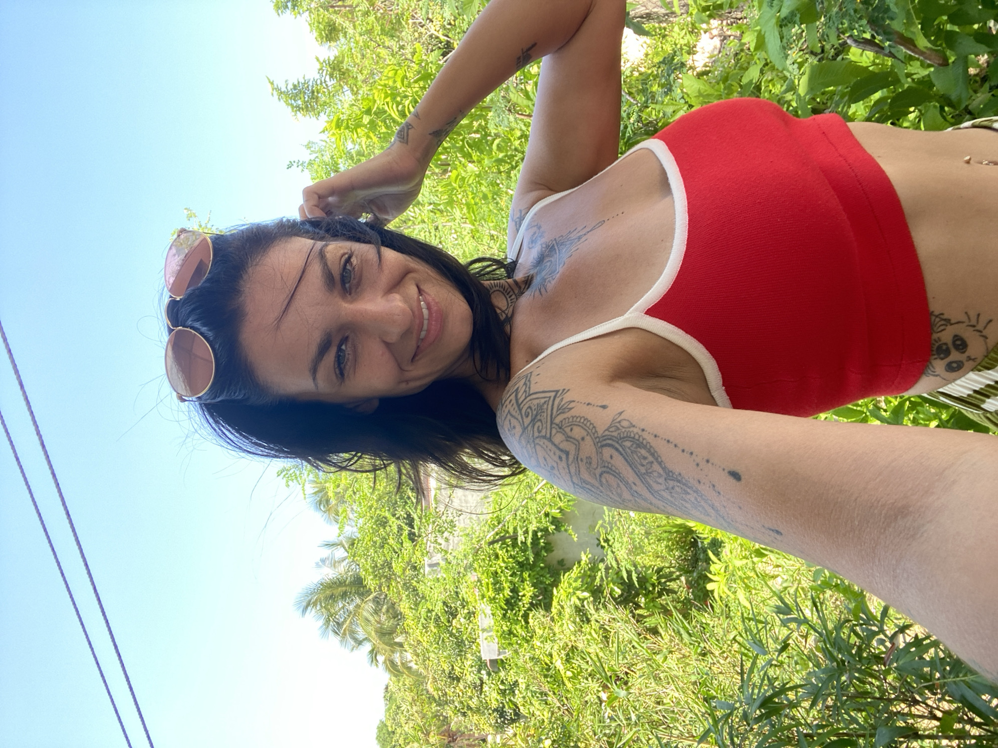 Tourist selfie session captured in Mũi Né, Vietnam