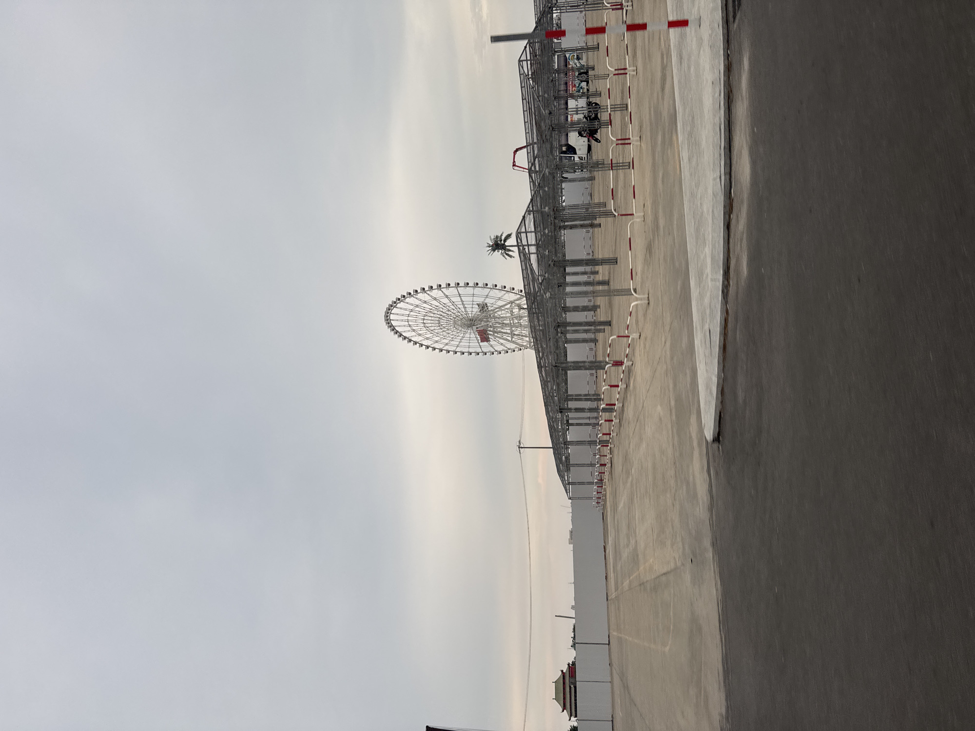 Ferris wheel spotted from elevated view in Đà Nẵng