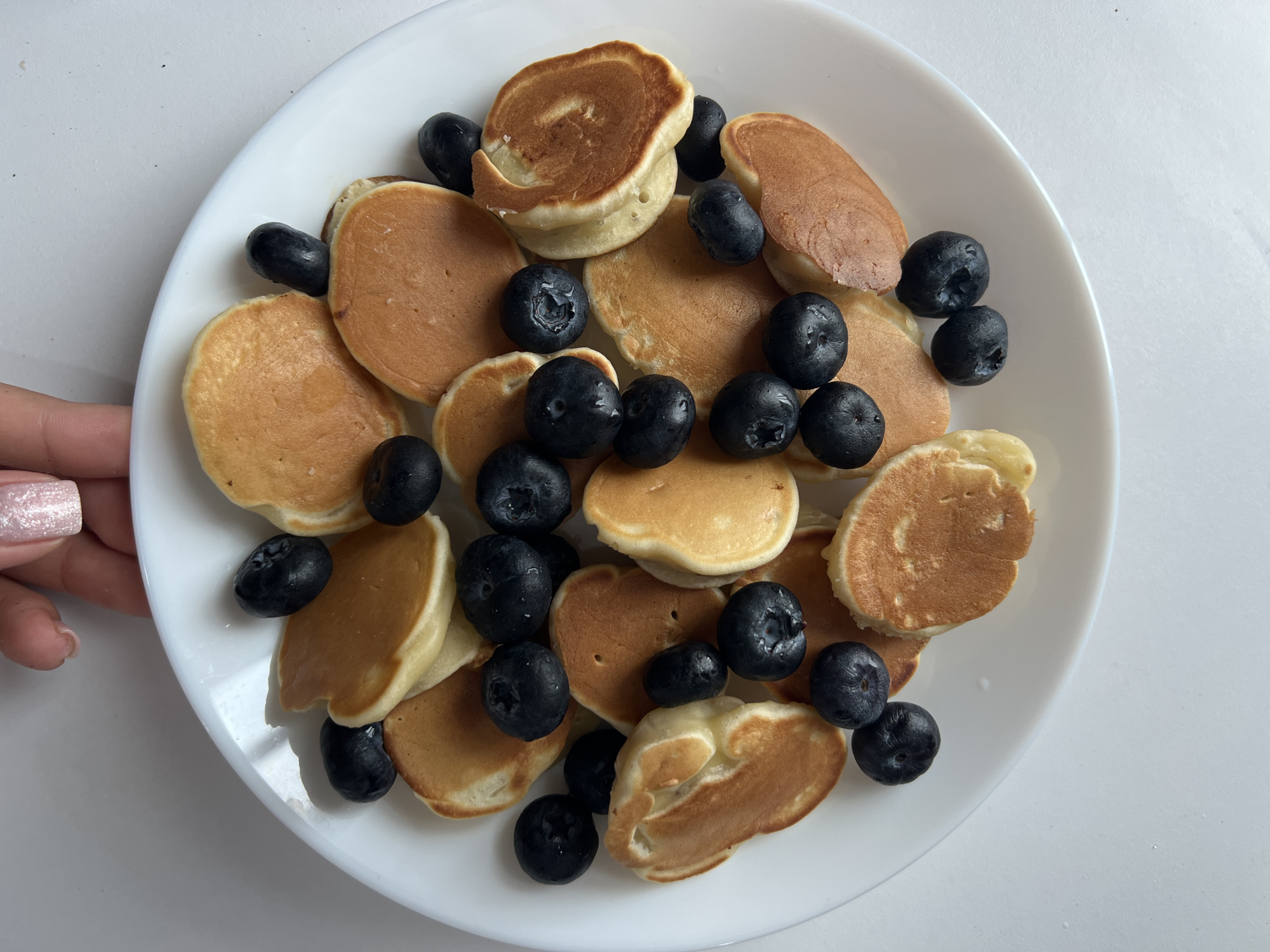 Lazy morning in Phuket: homemade mini pancakes and blueberries