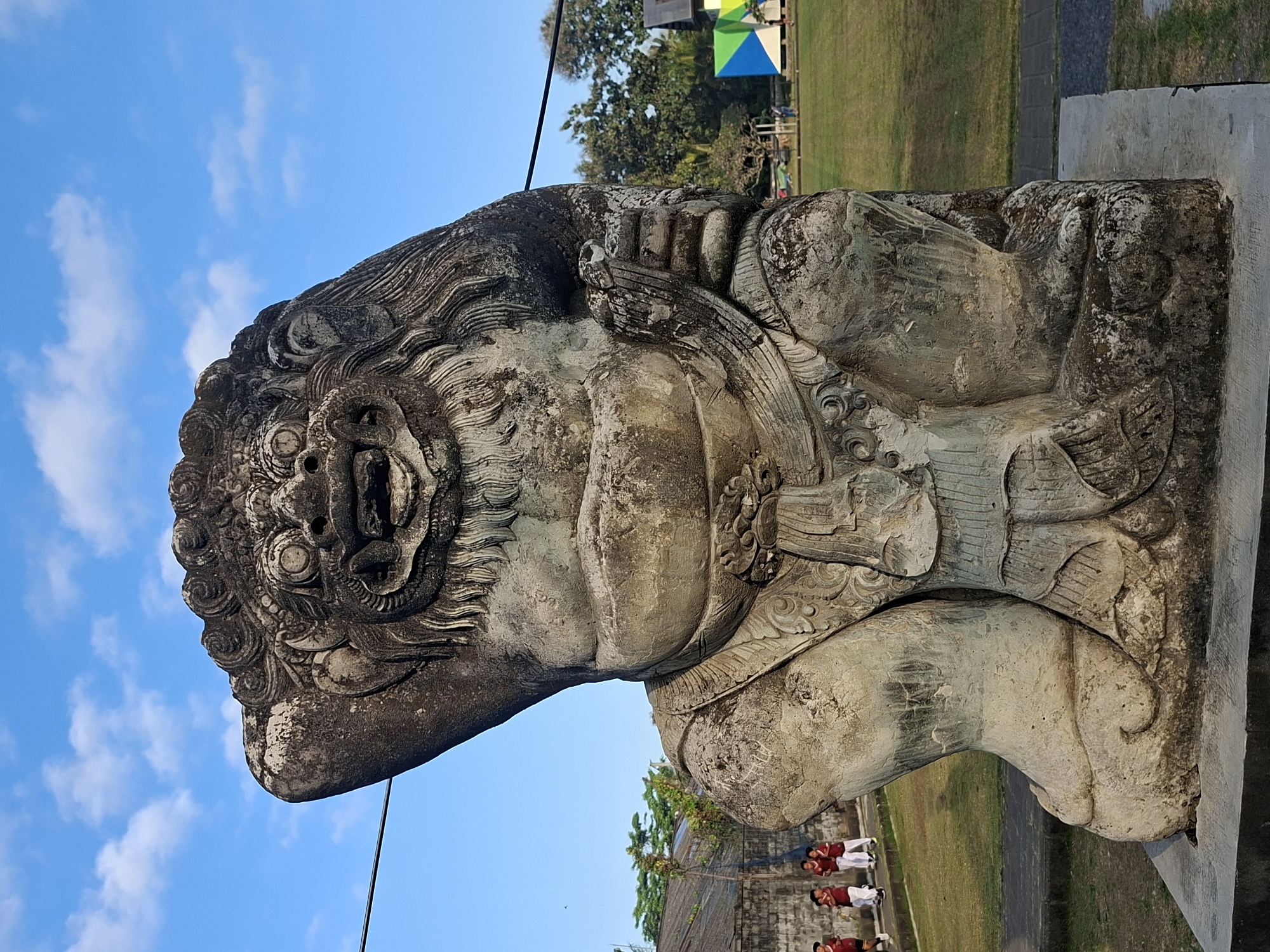 Everyday life around a Balinese public sports and civic hub