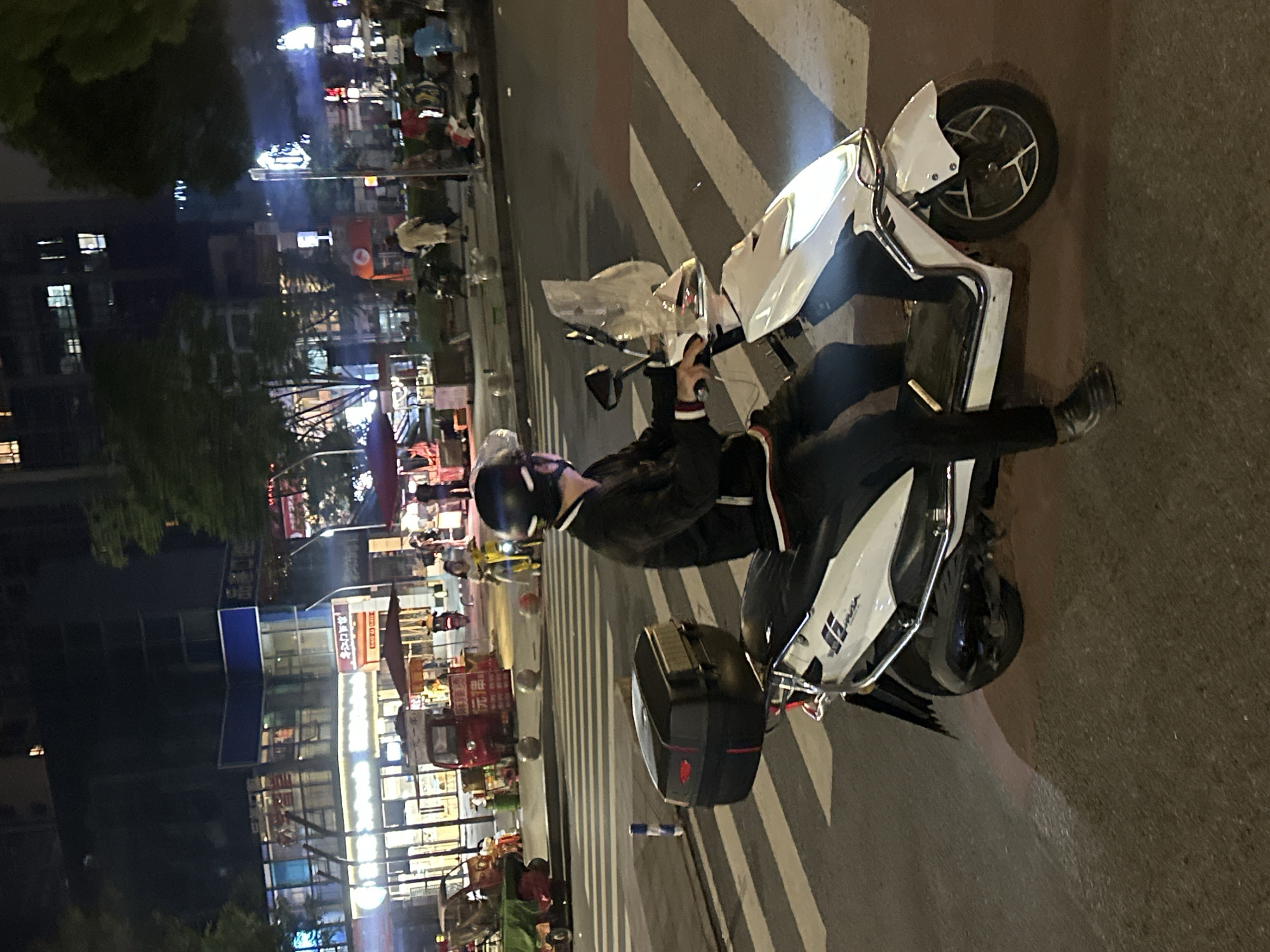 Nighttime street life documented in Chongqing High-tech Zone