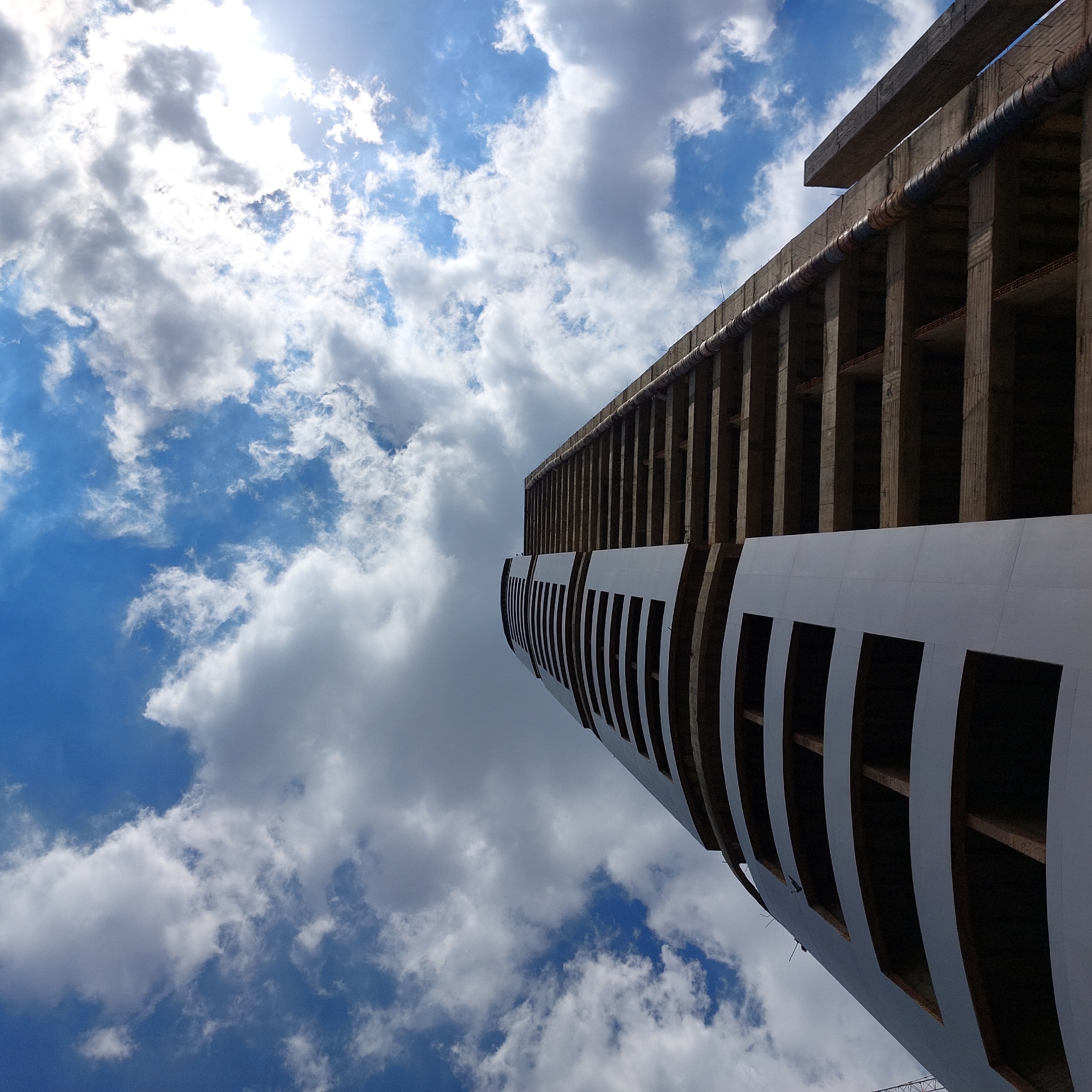 Construction progress documented on tall buildings in San Diego, Venezuela