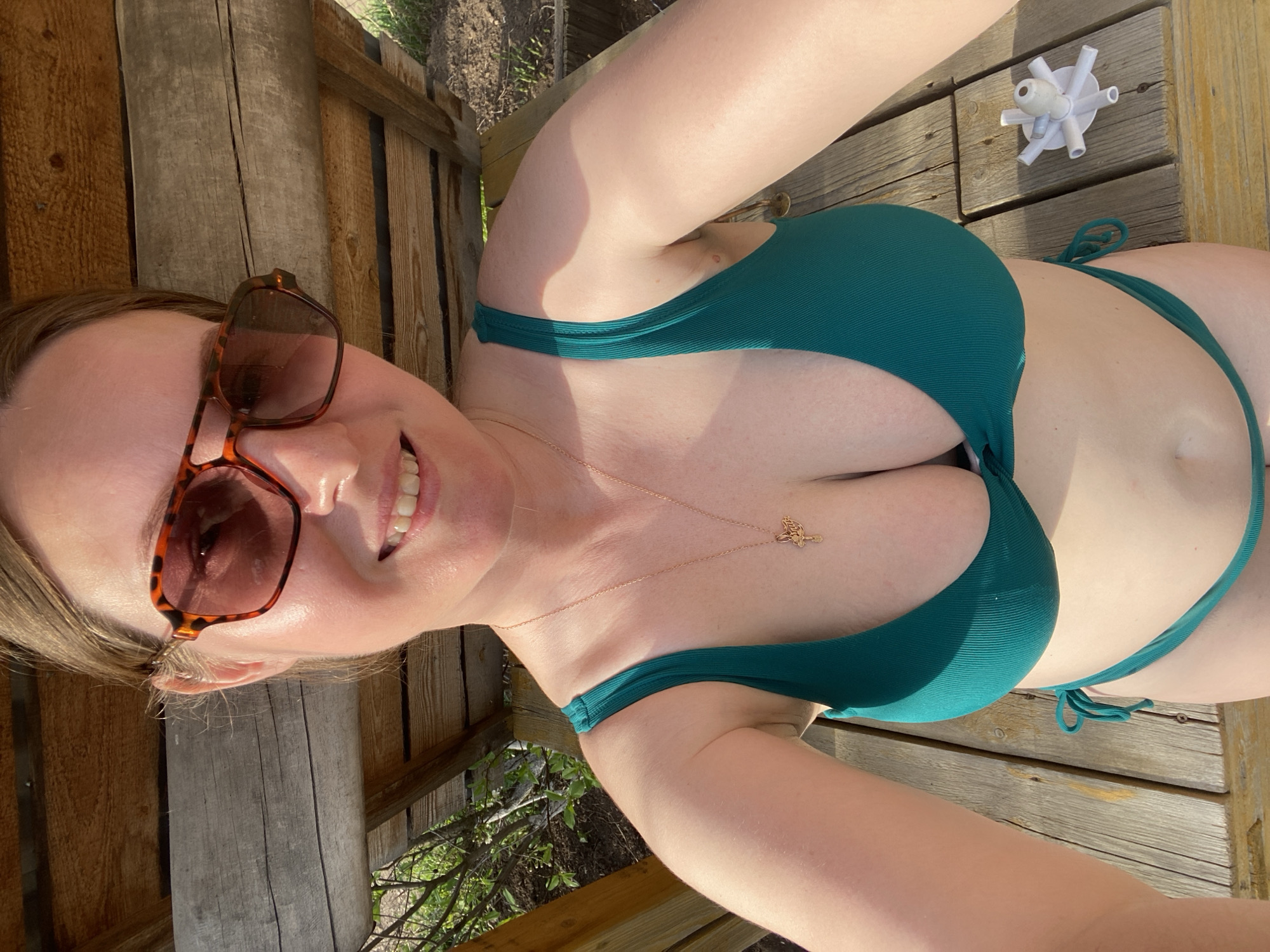 Family enjoys sunny afternoon at Russian recreational facility