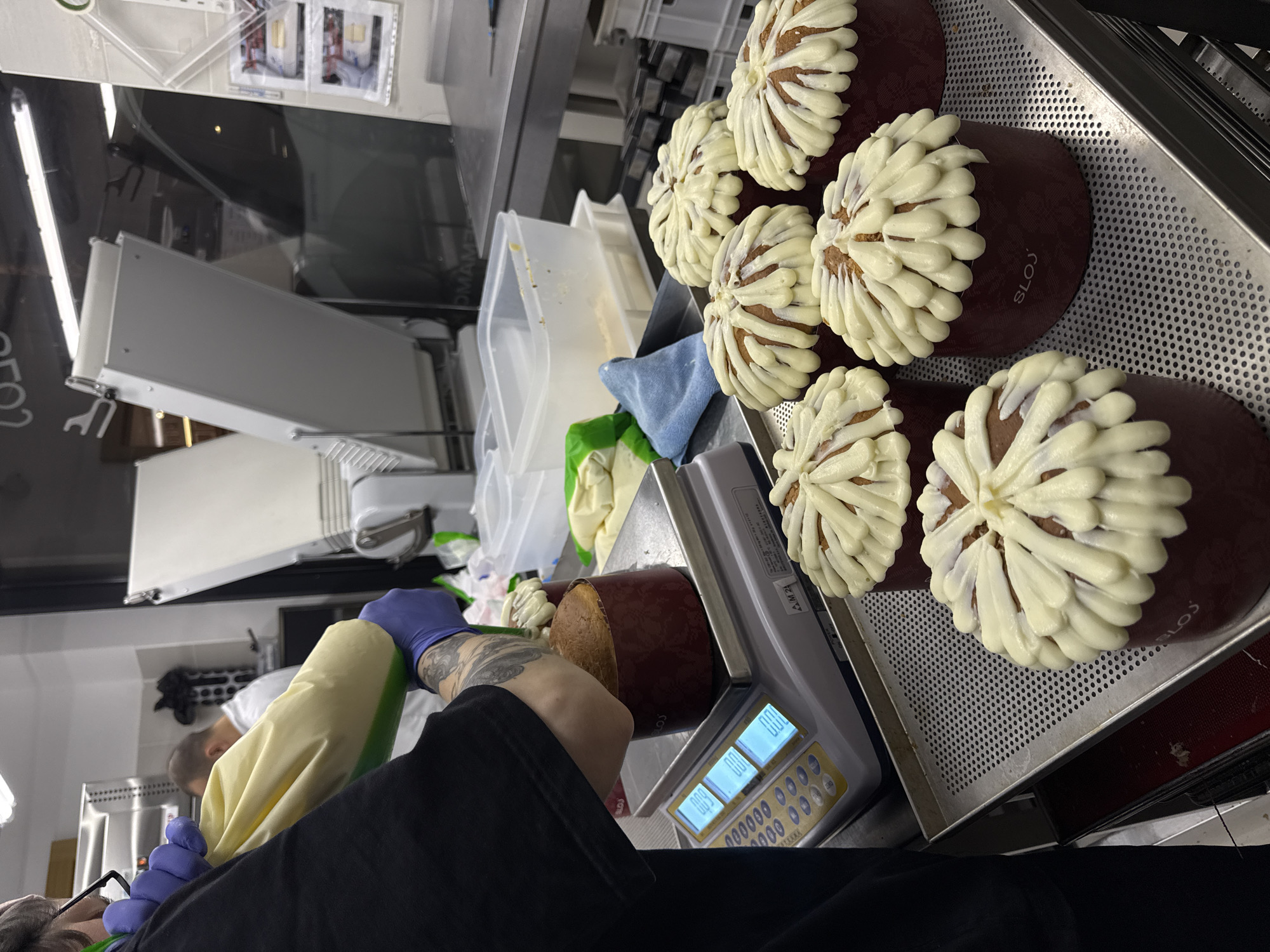 Food preparation and service activities documented in Belgrade bakery