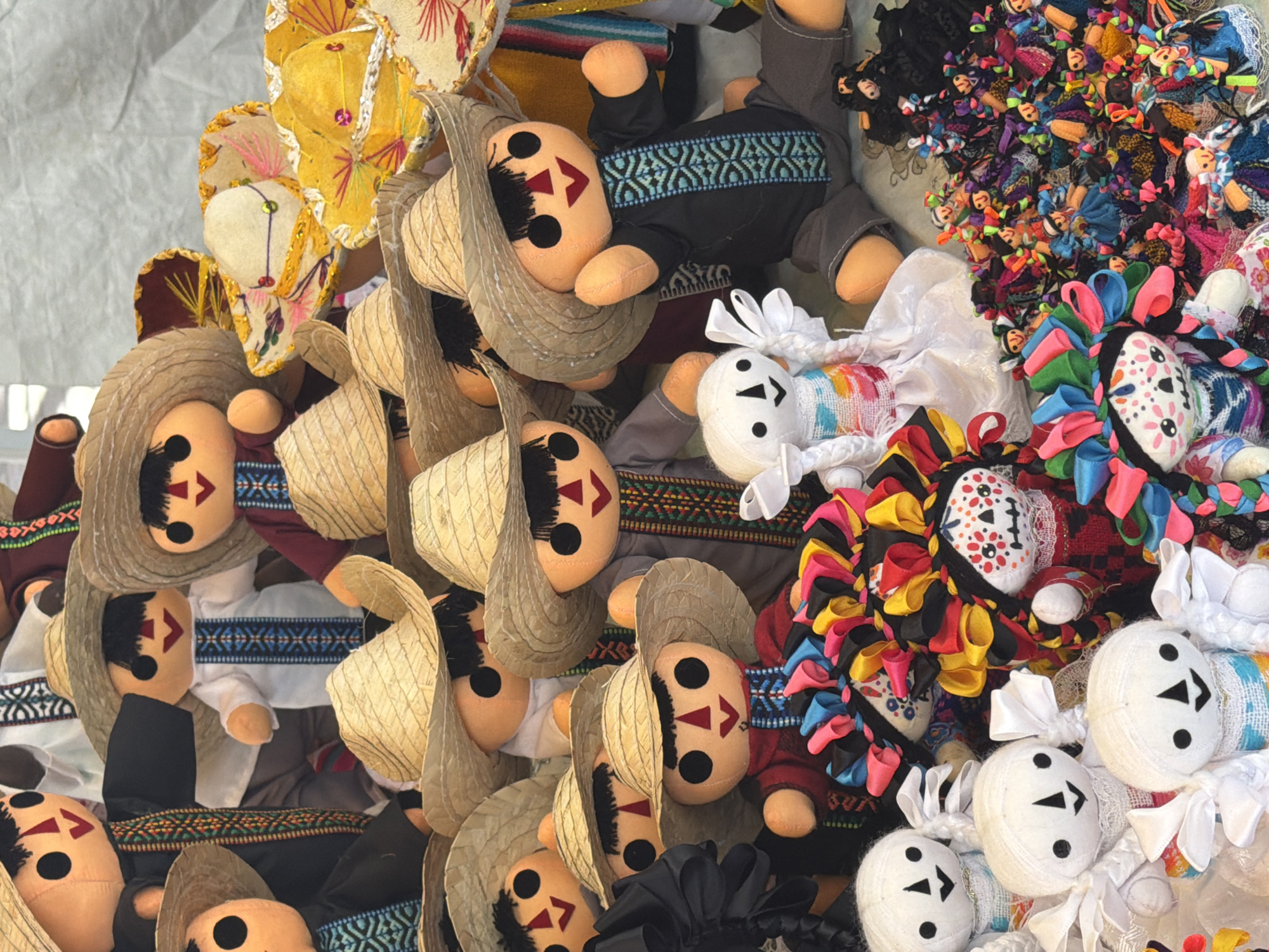 Tourist captures architecture, crafts, signage in Aguascalientes, Mexico