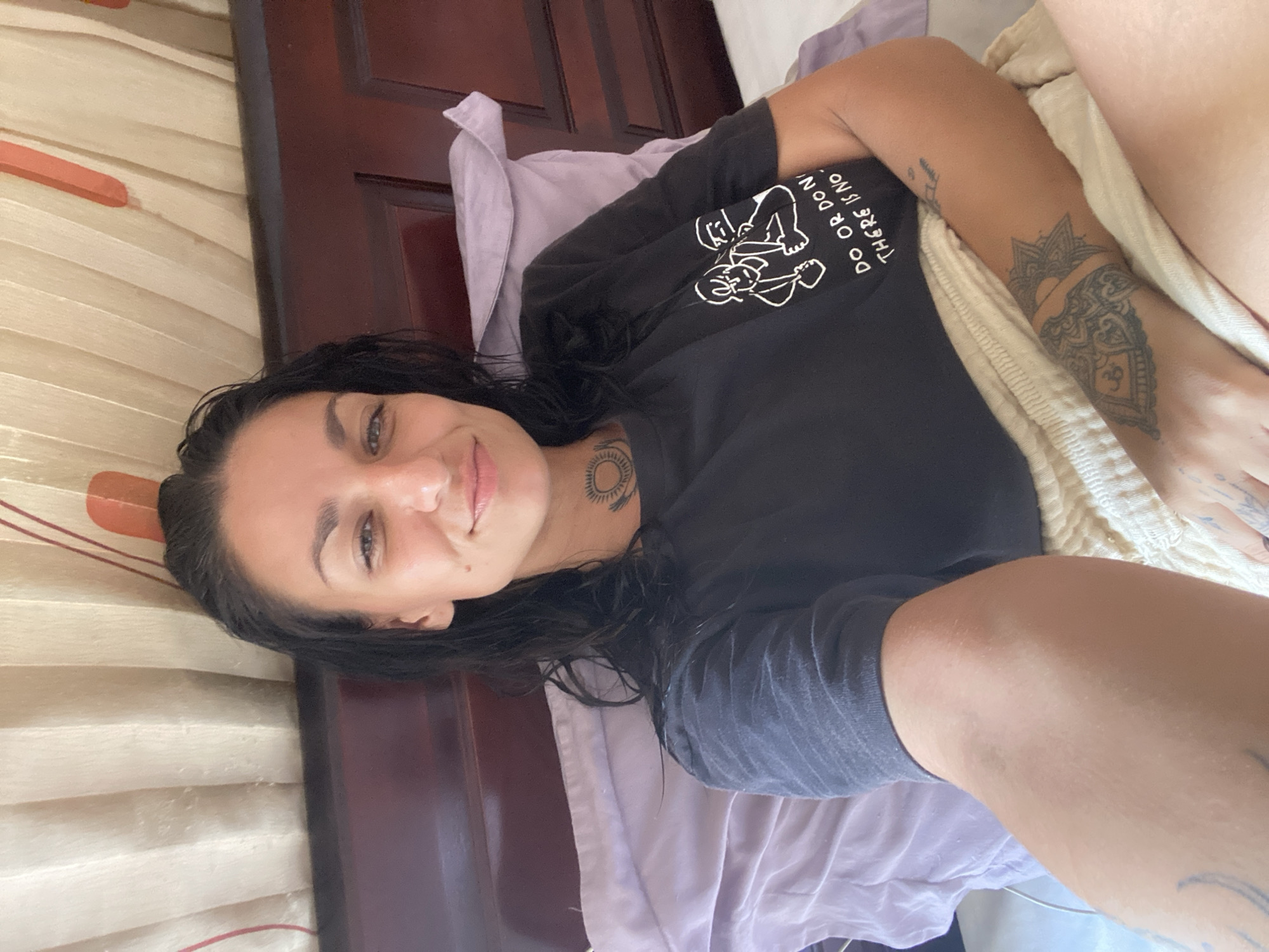 Takeout breakfast in bed, Phan Thiết morning