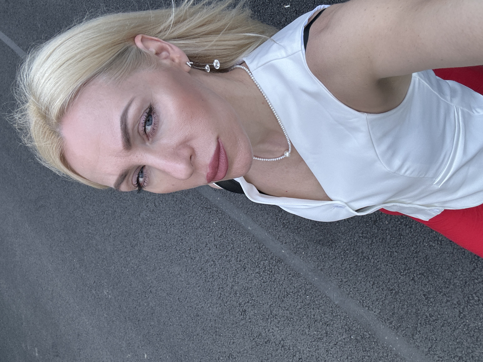 Woman photographed multiple times across Russian locations Monday morning