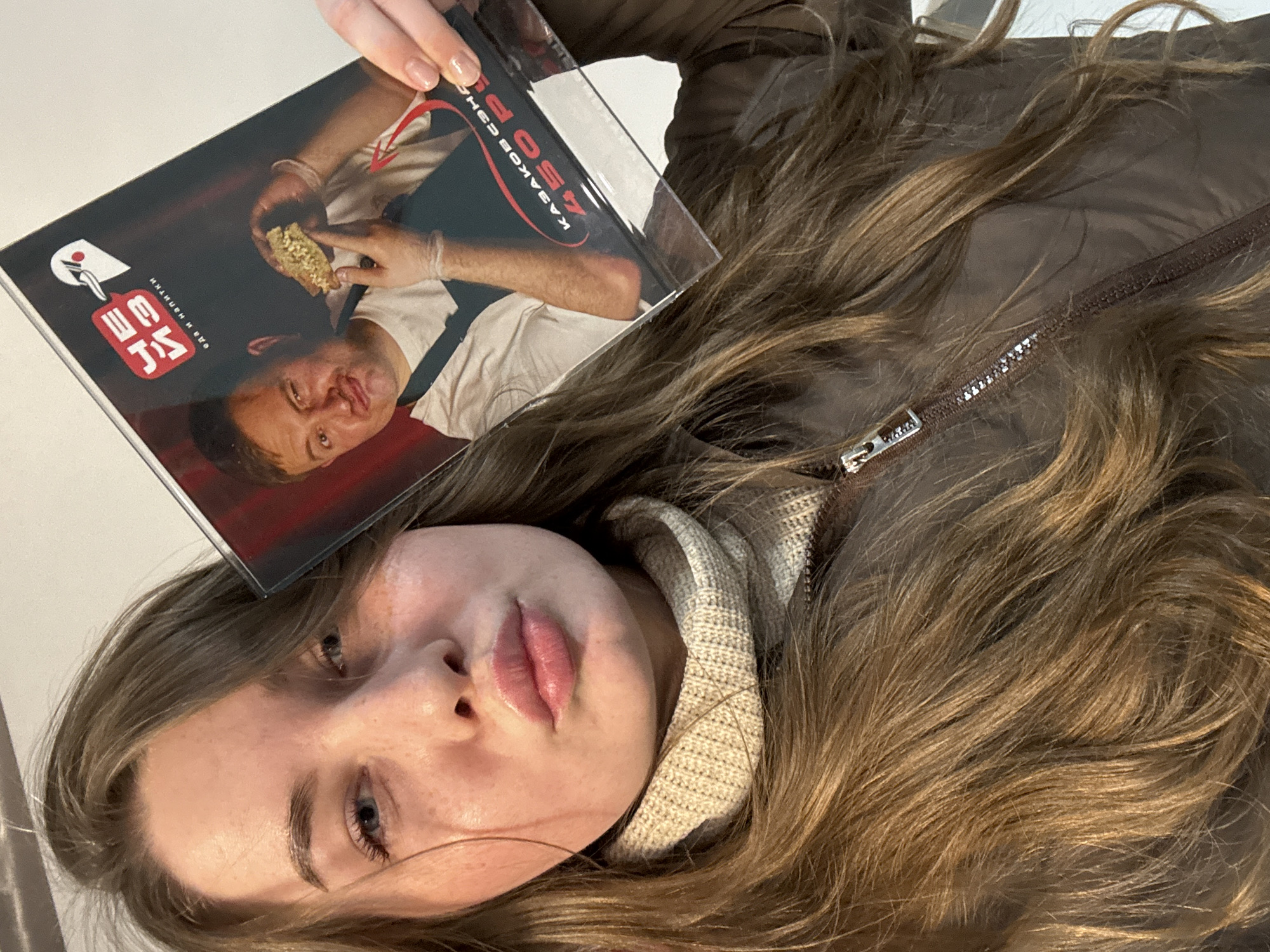 Woman documents selfie session across Chaikovsky venues in five minutes