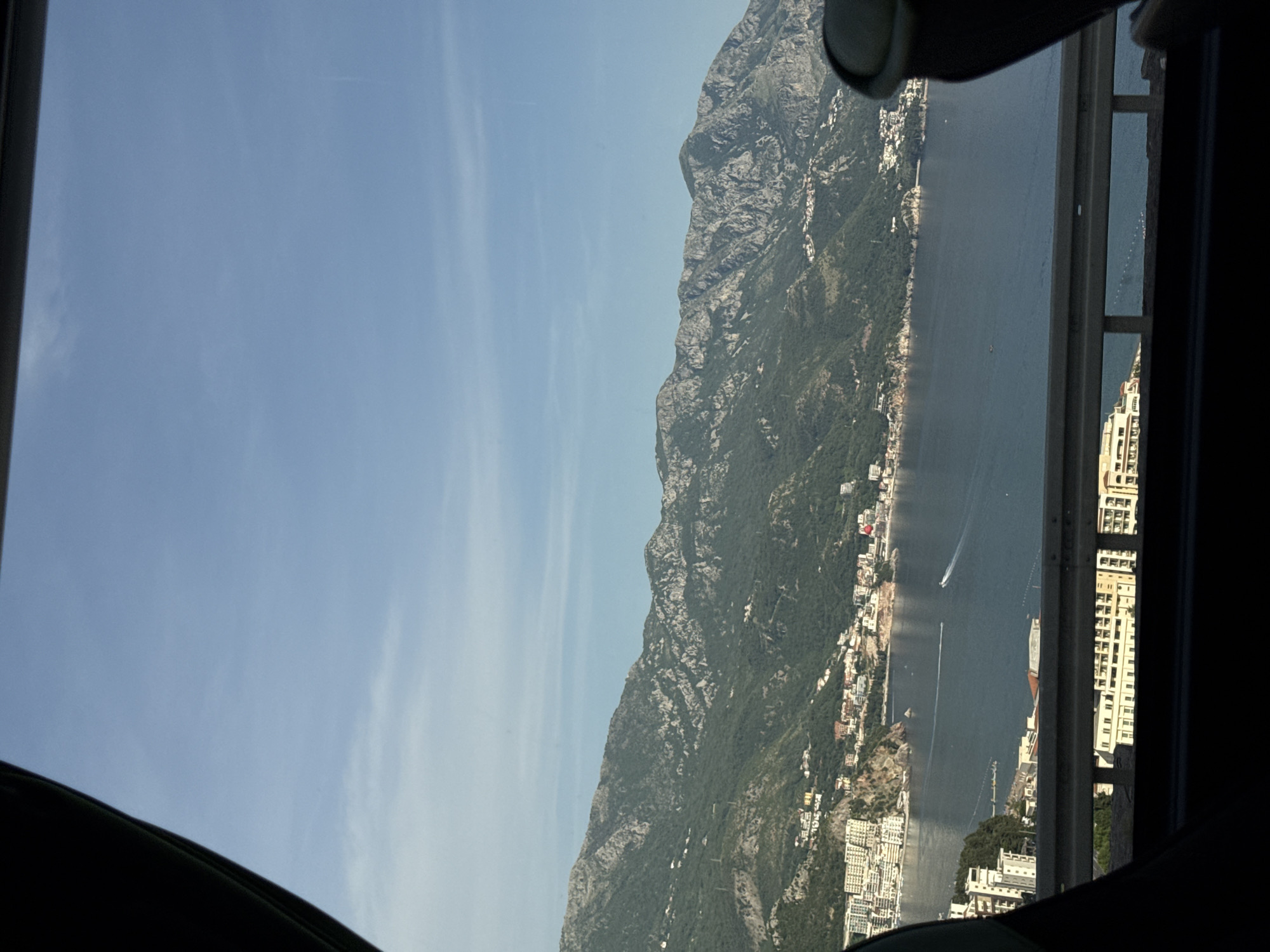 Traveler captures scenic coastal views of Boreti, Montenegro