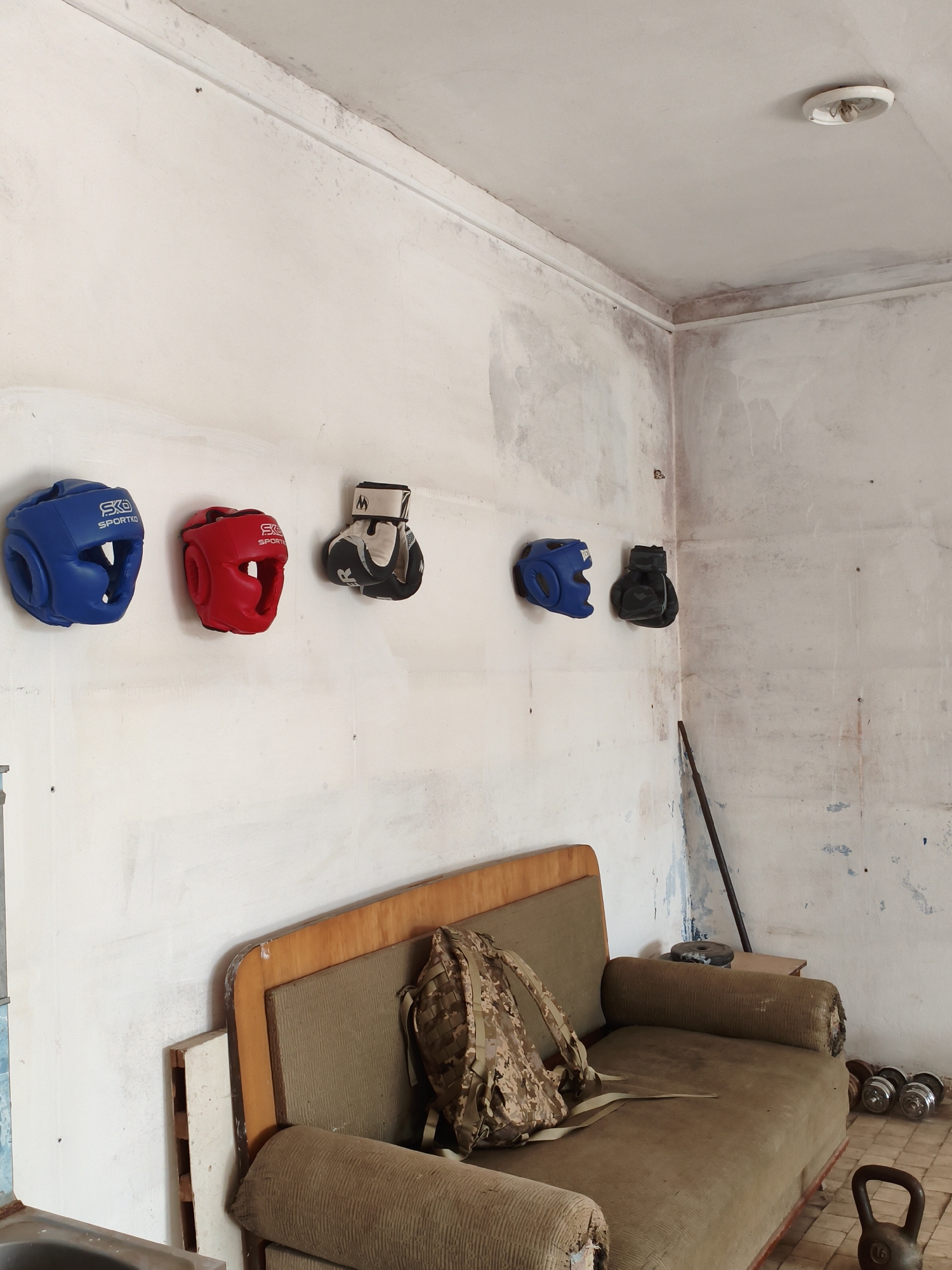 Summer afternoon in Ustyvytsia: home gym, backroads, wheat fields
