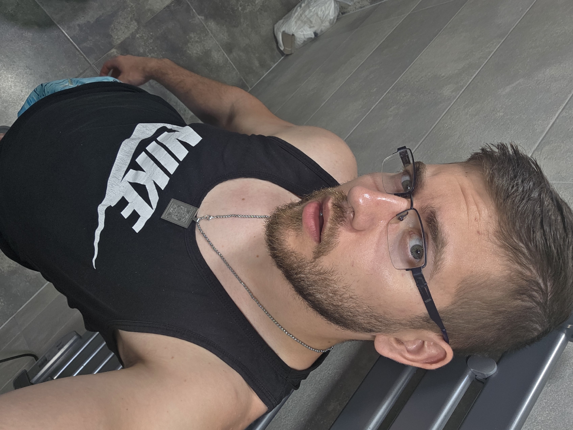 Man documents leisurely afternoon at home in rural Bulgaria