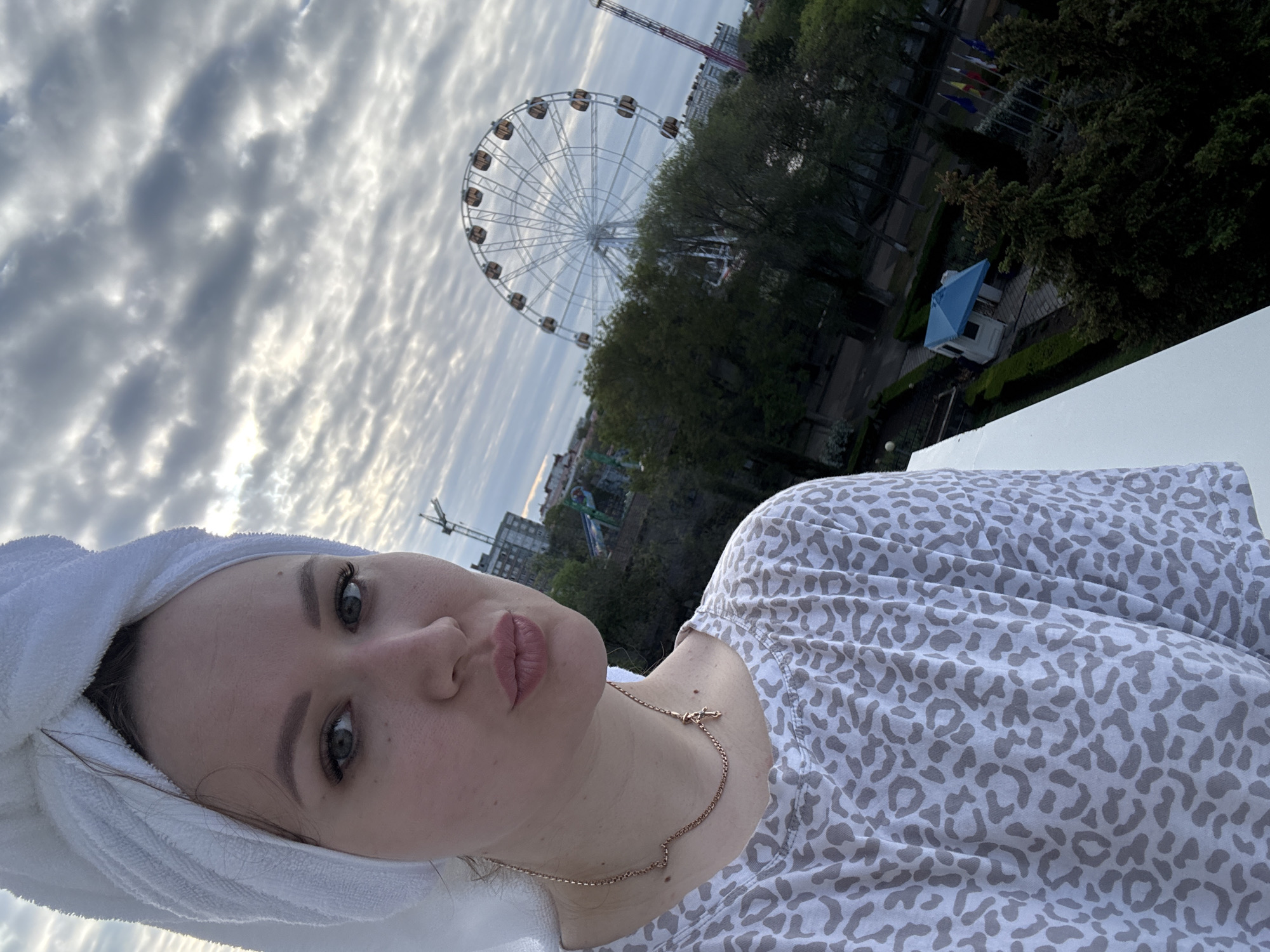 Woman photographed twice in morning portraits in Yevpatoriya