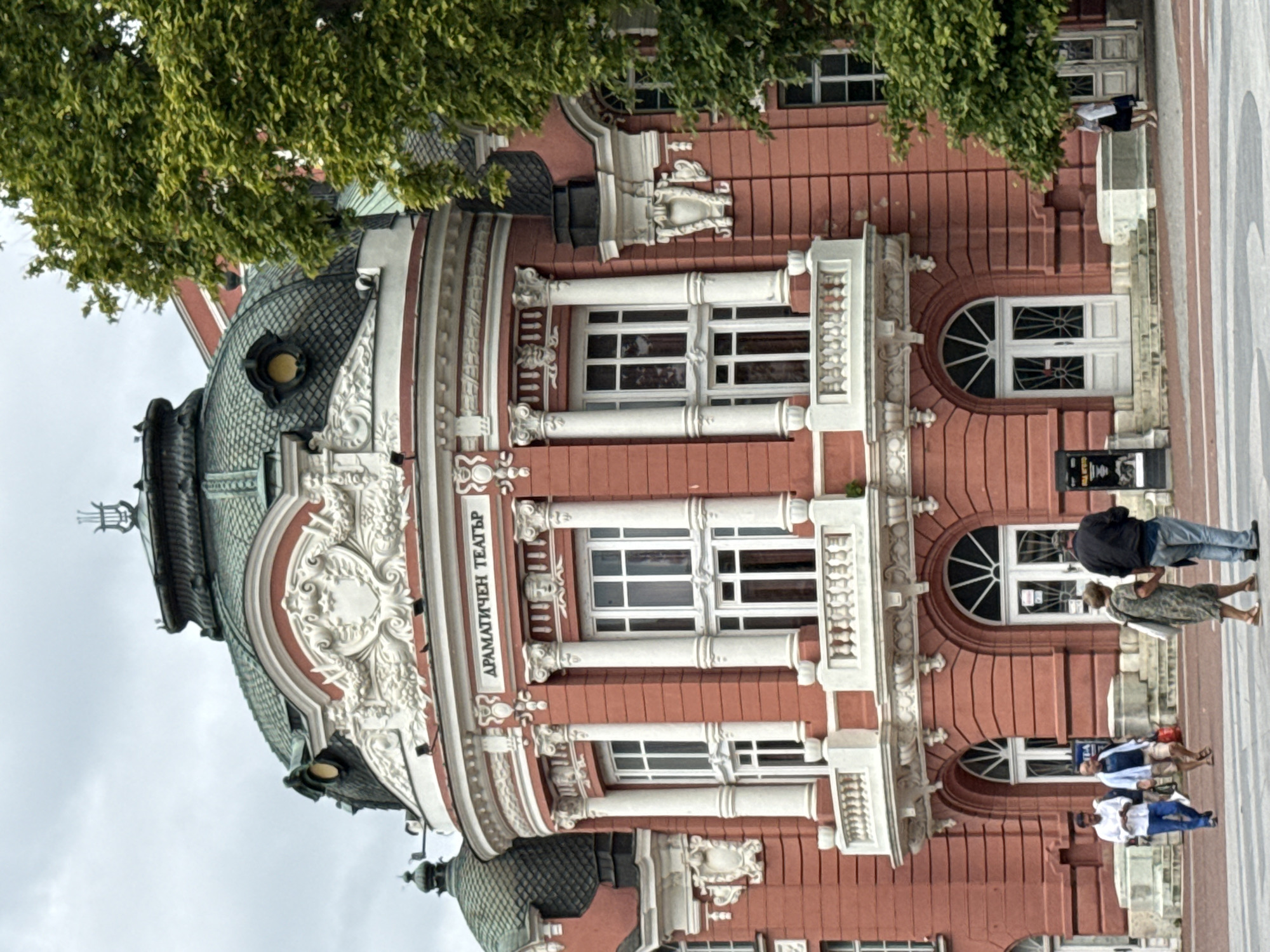 Morning street life documented around Sofia's theatre district