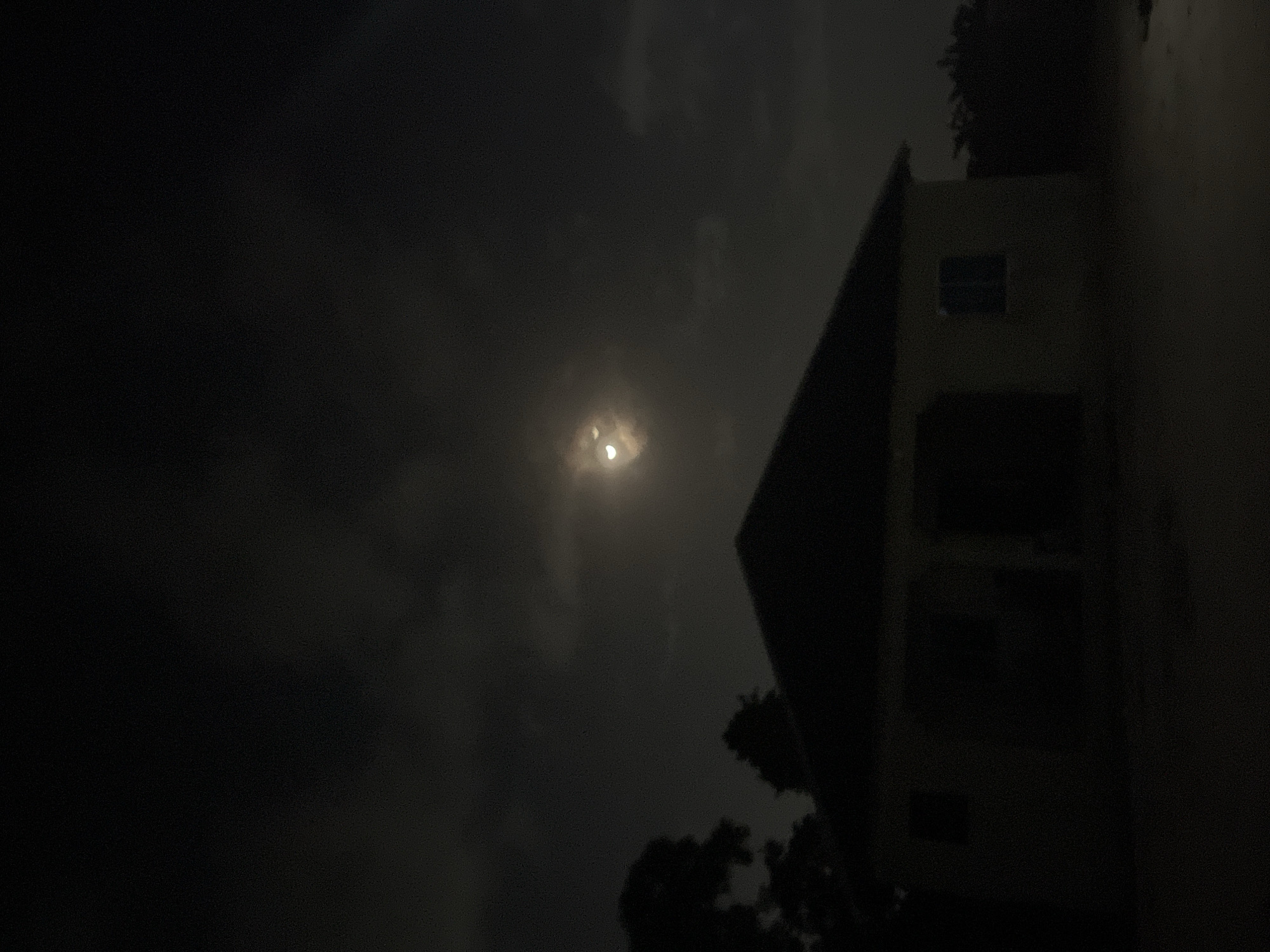 Nighttime street scenes captured by single witness over hour