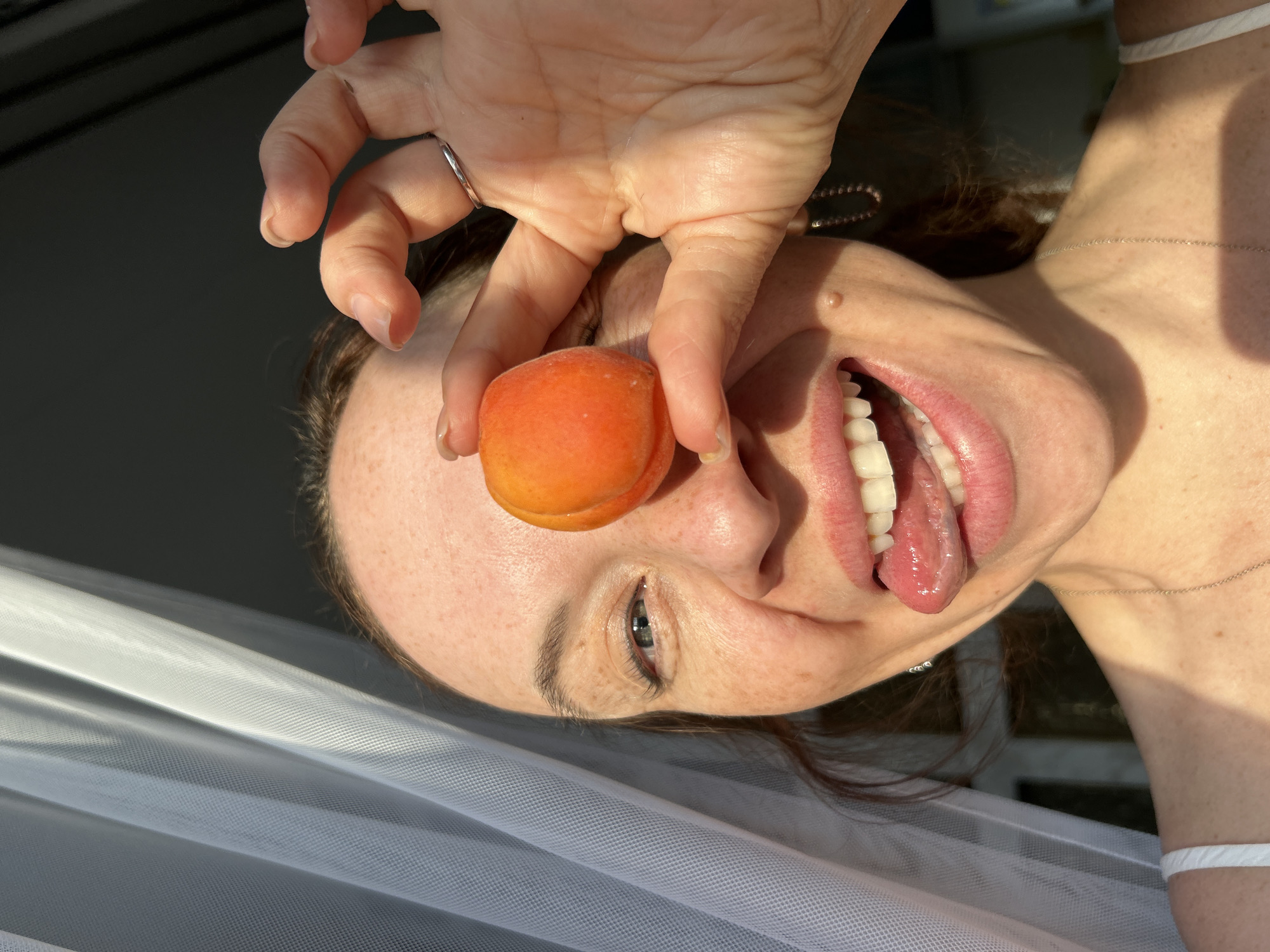 Woman's casual afternoon moments documented across Chaikovsky, Russia