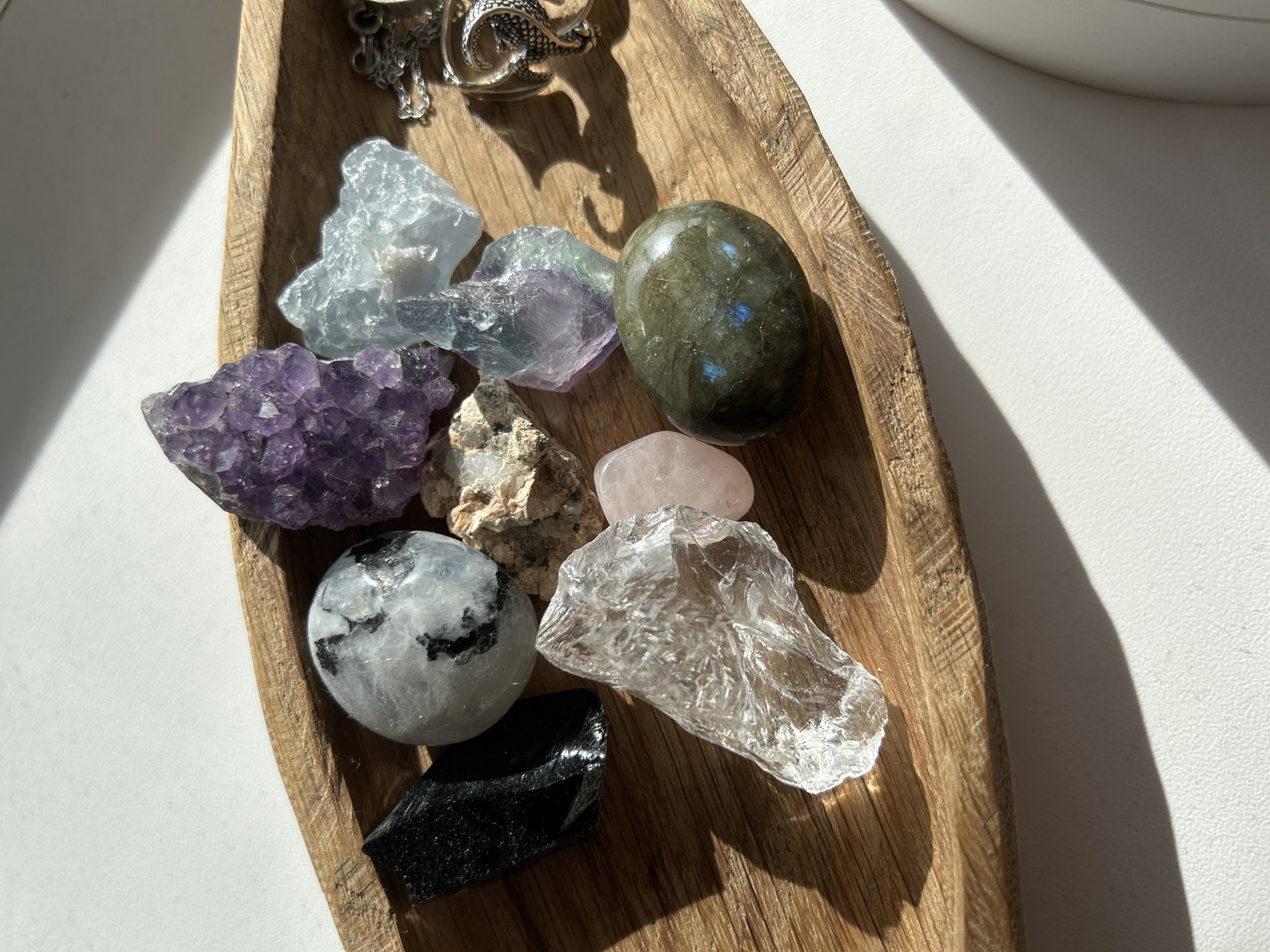 Krasnoyarsk resident documents personal art and crystal collection