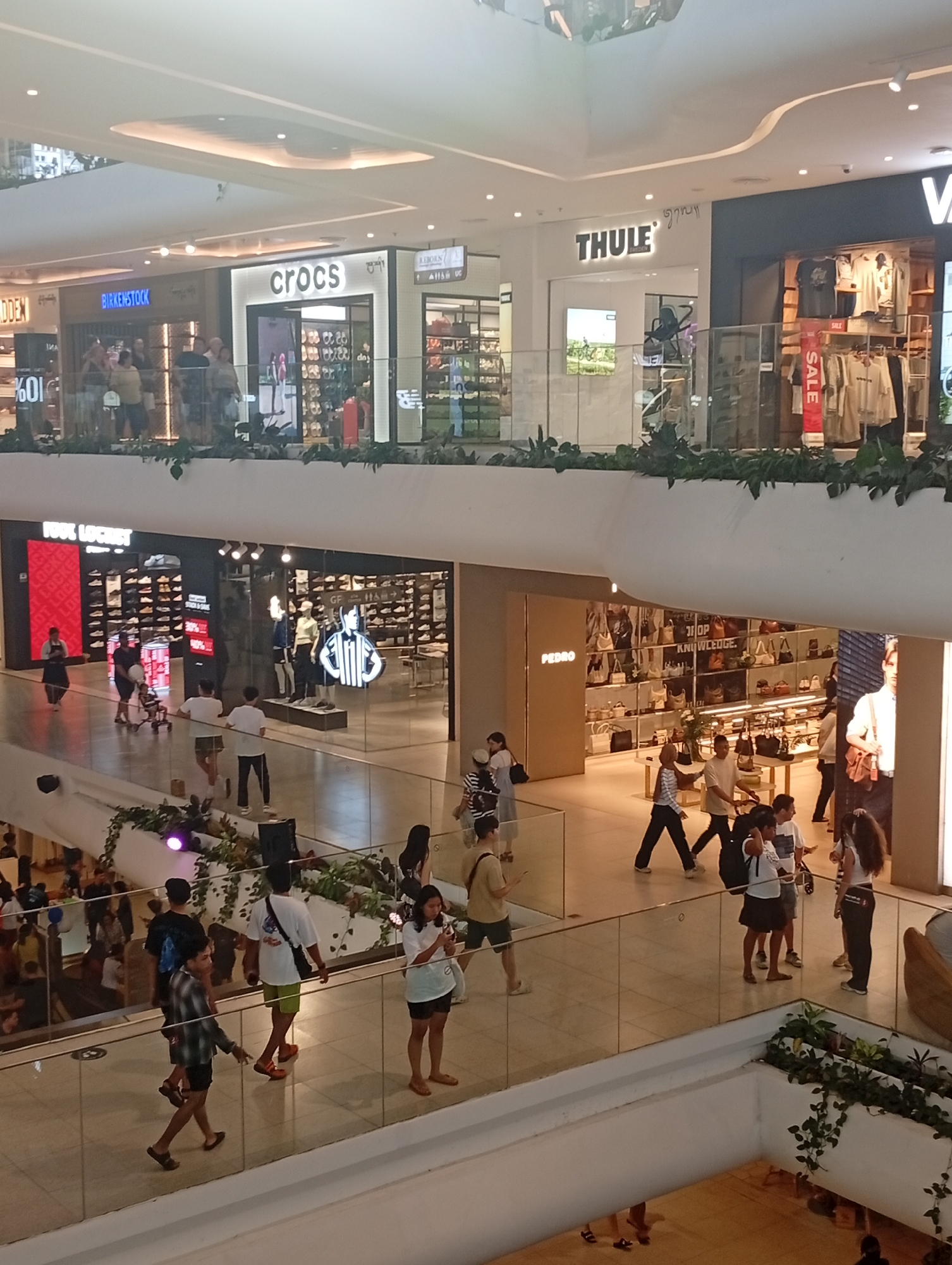Traditional Balinese cultural performances held at Denpasar shopping mall