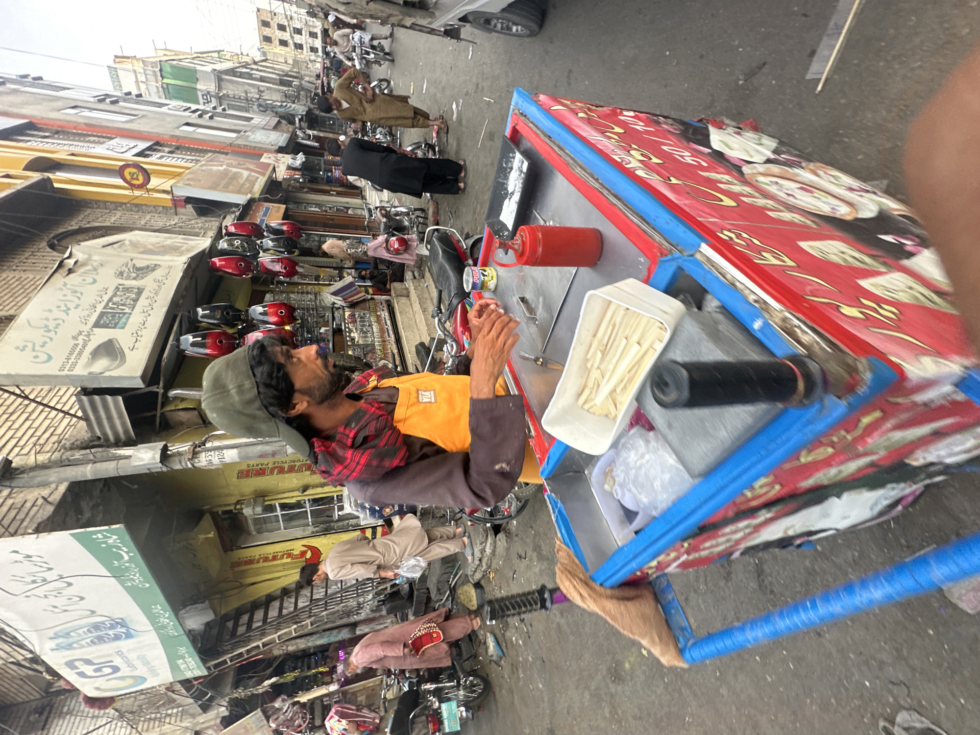Daily street life documented in Quetta, Pakistan