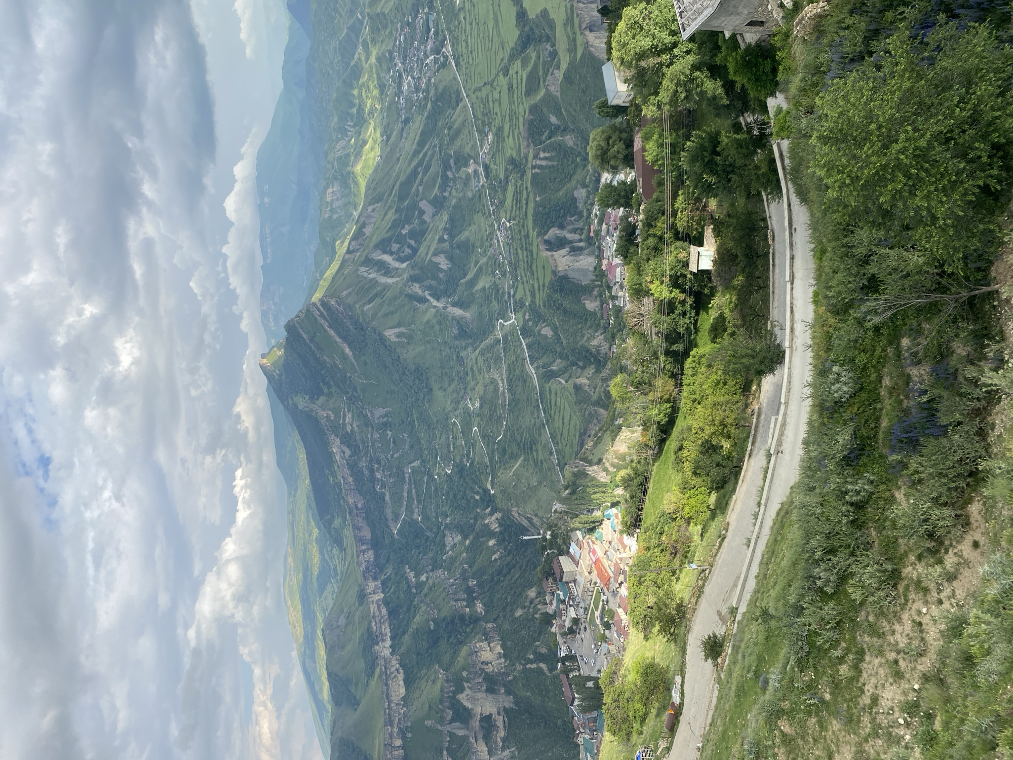 Afternoon stop at a Gunib overlook, mountain views and selfies