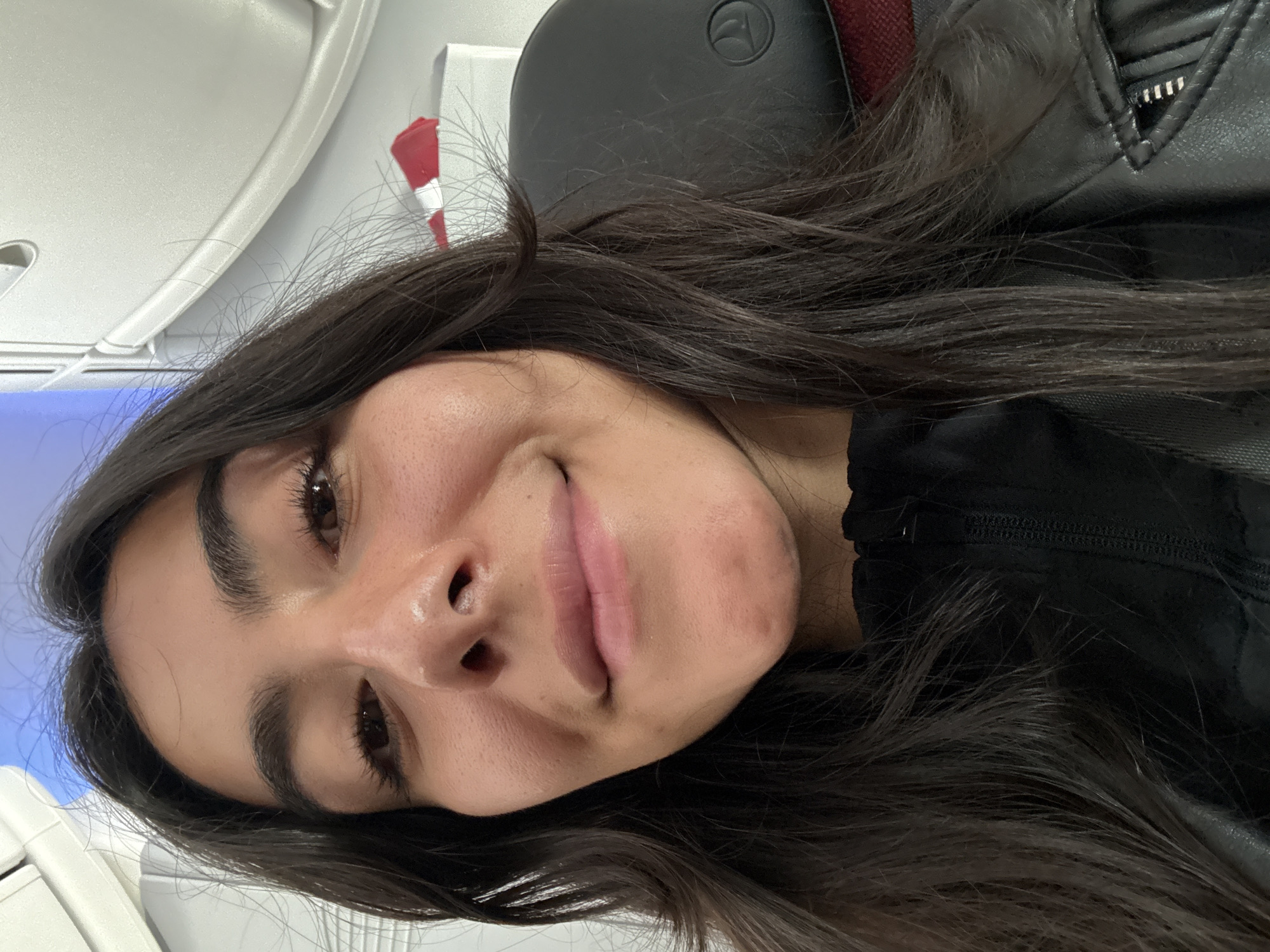 Woman Takes Selfies During Flight Over Mexico City
