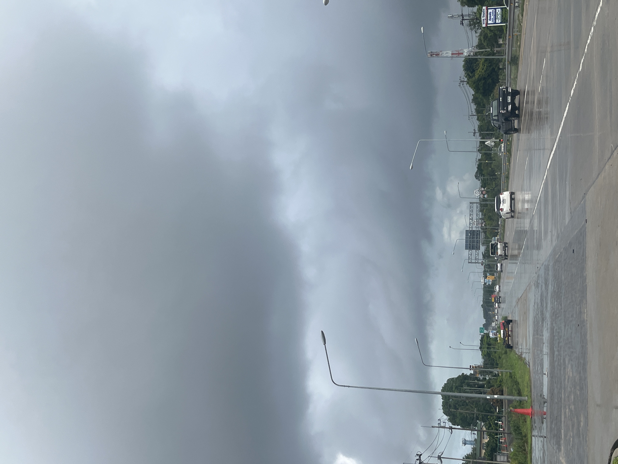 Rainy highway conditions observed in บ้านหนองน้ำเต้าลอย, Thailand