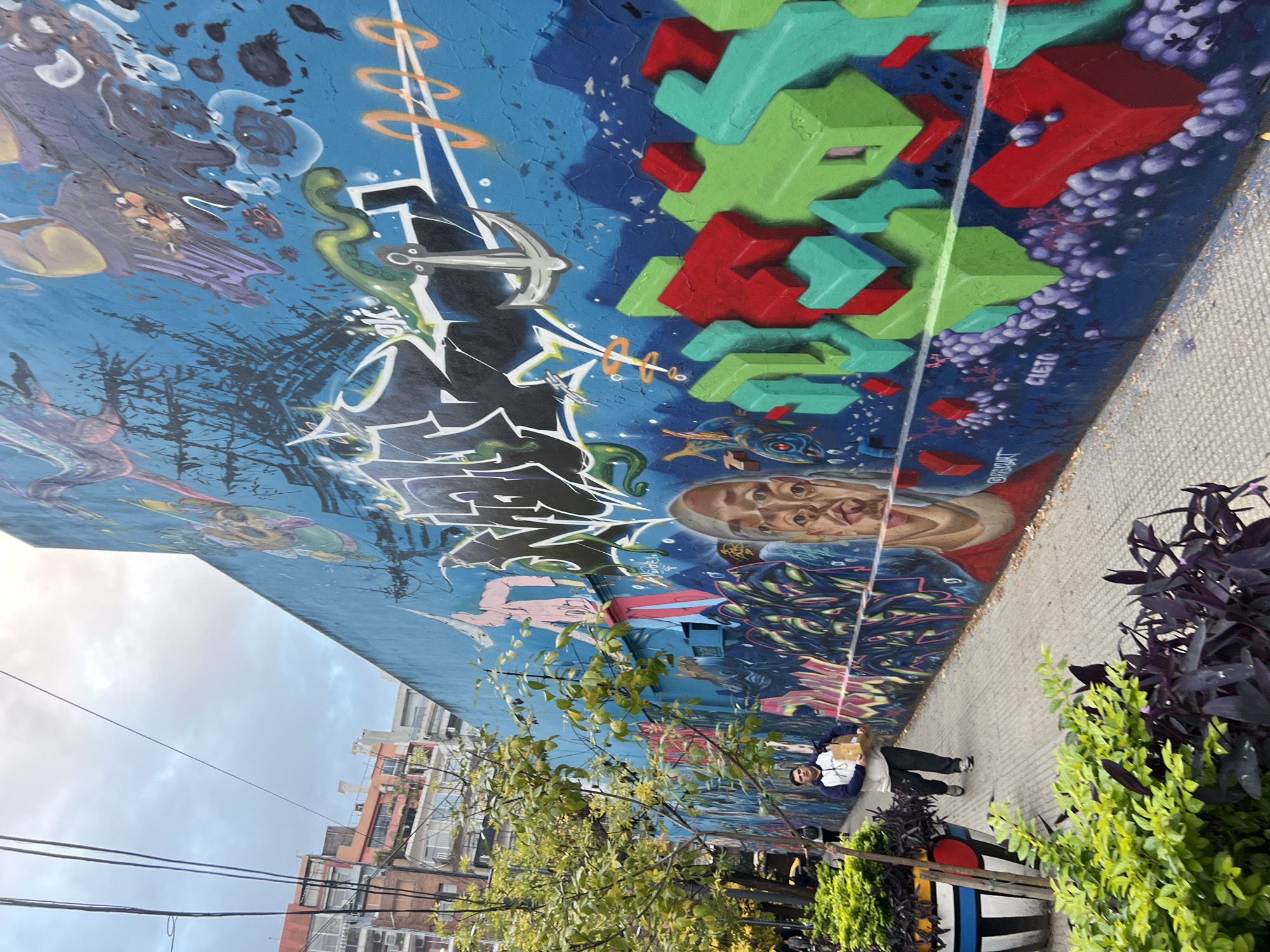 Elaborate underwater-themed street mural documented in Buenos Aires