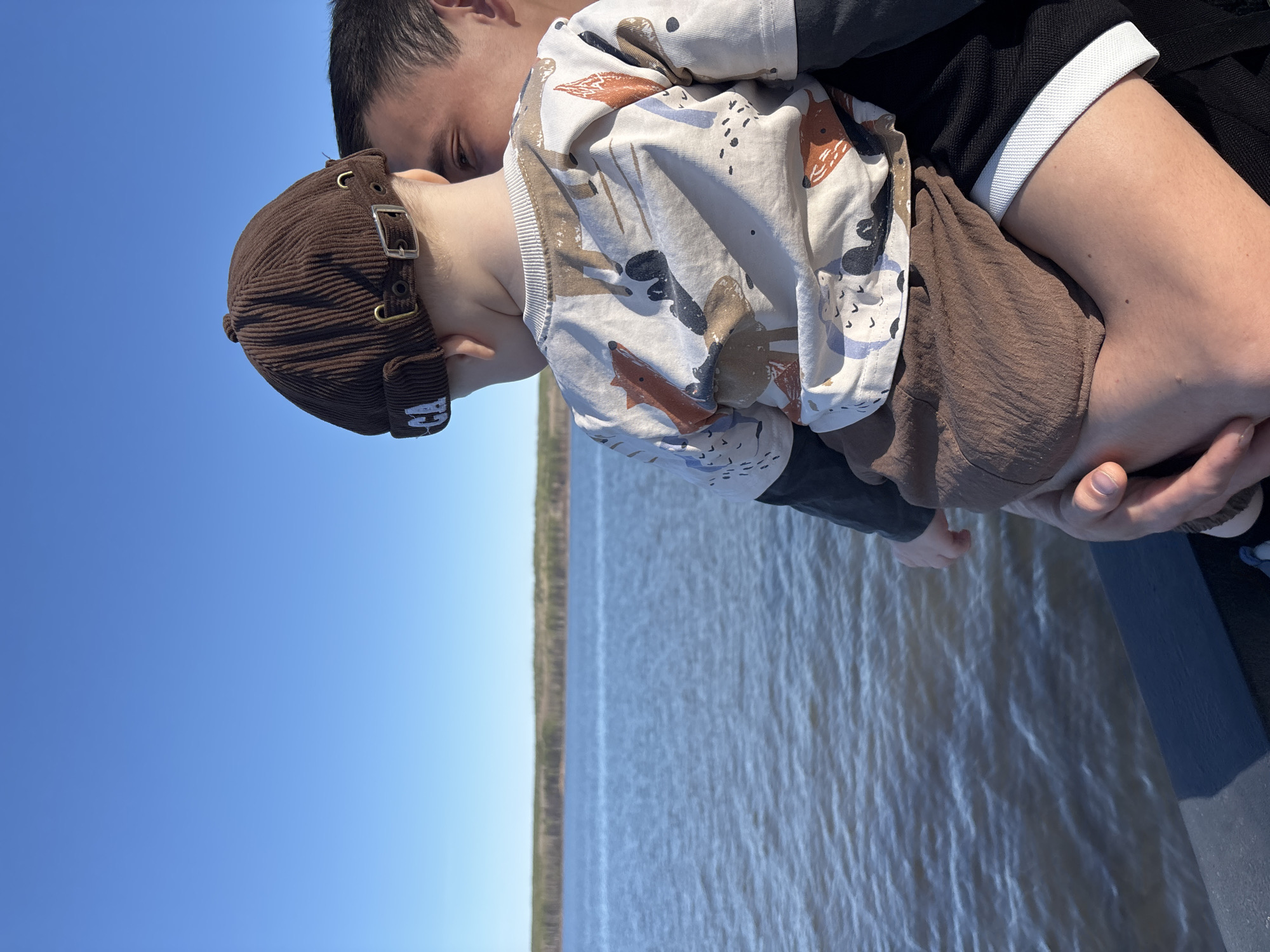 Ordinary daily life moments captured across Chaikovsky, Russia