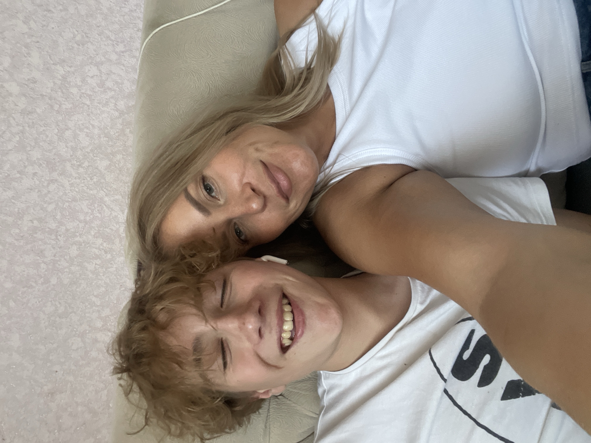 Everyday family moments documented in Baranovka, Russia neighborhood