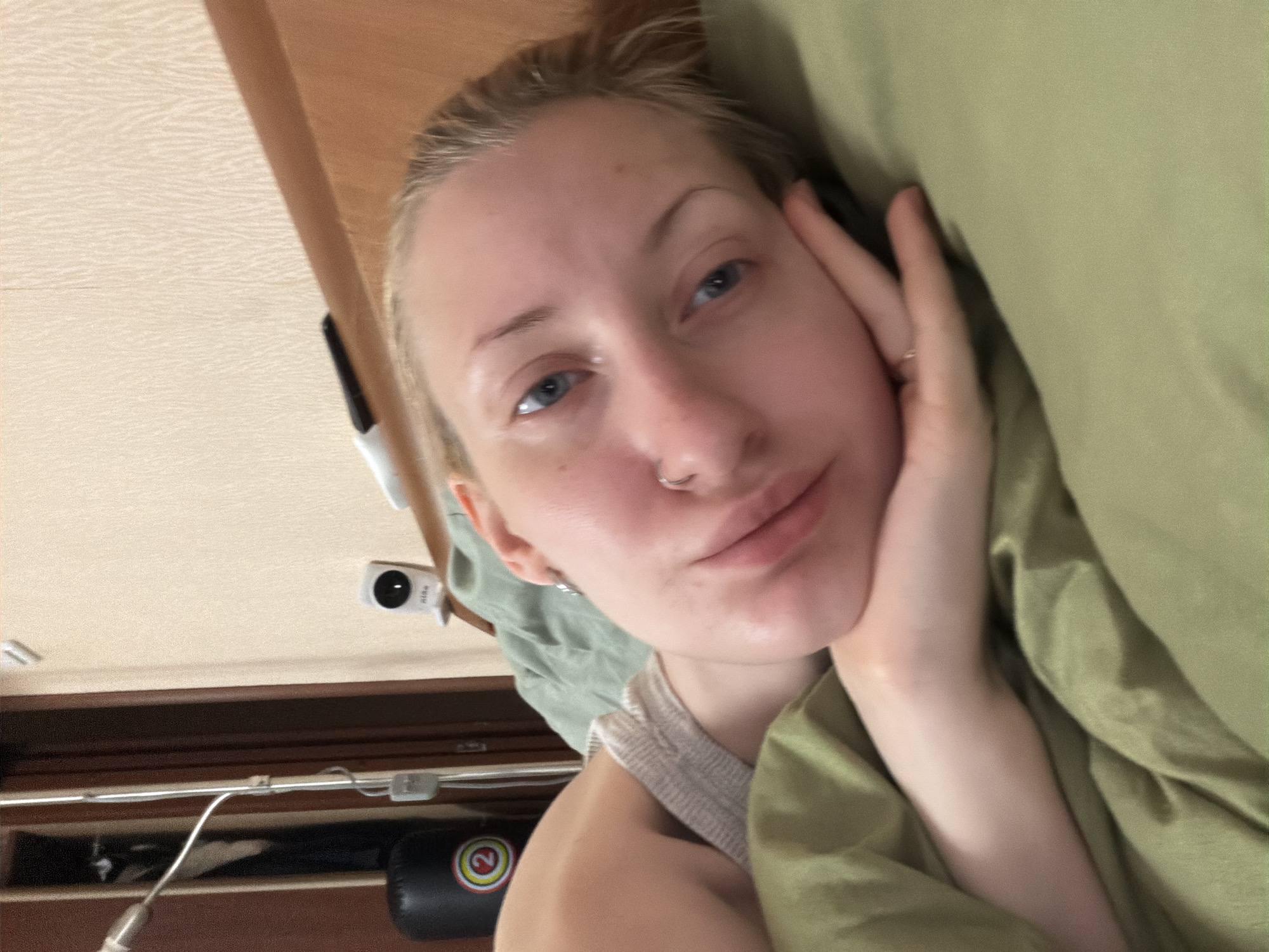 Lazy morning selfies and outdoor portraits in Saint Petersburg