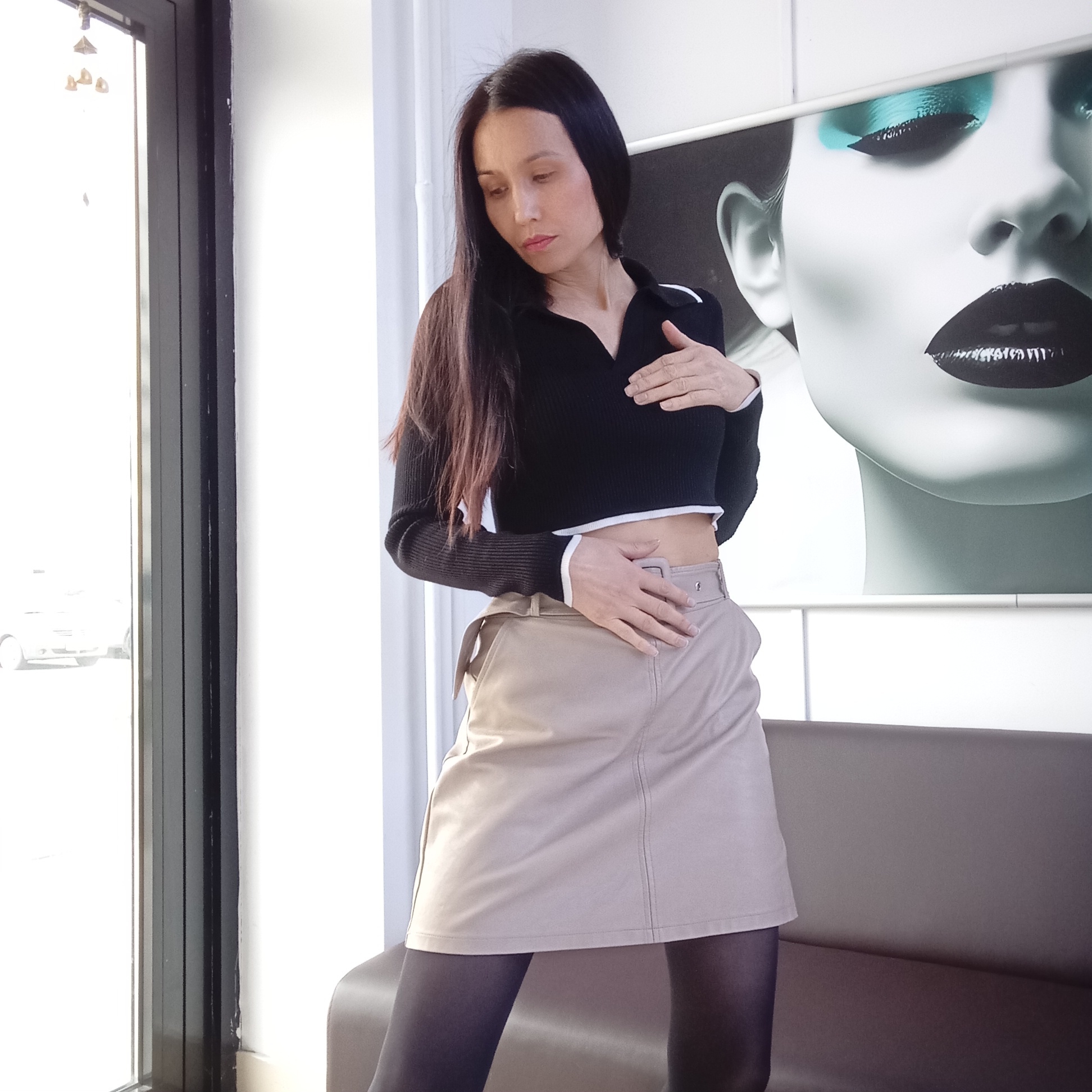 Women photographed in casual indoor moments across Izhevsk